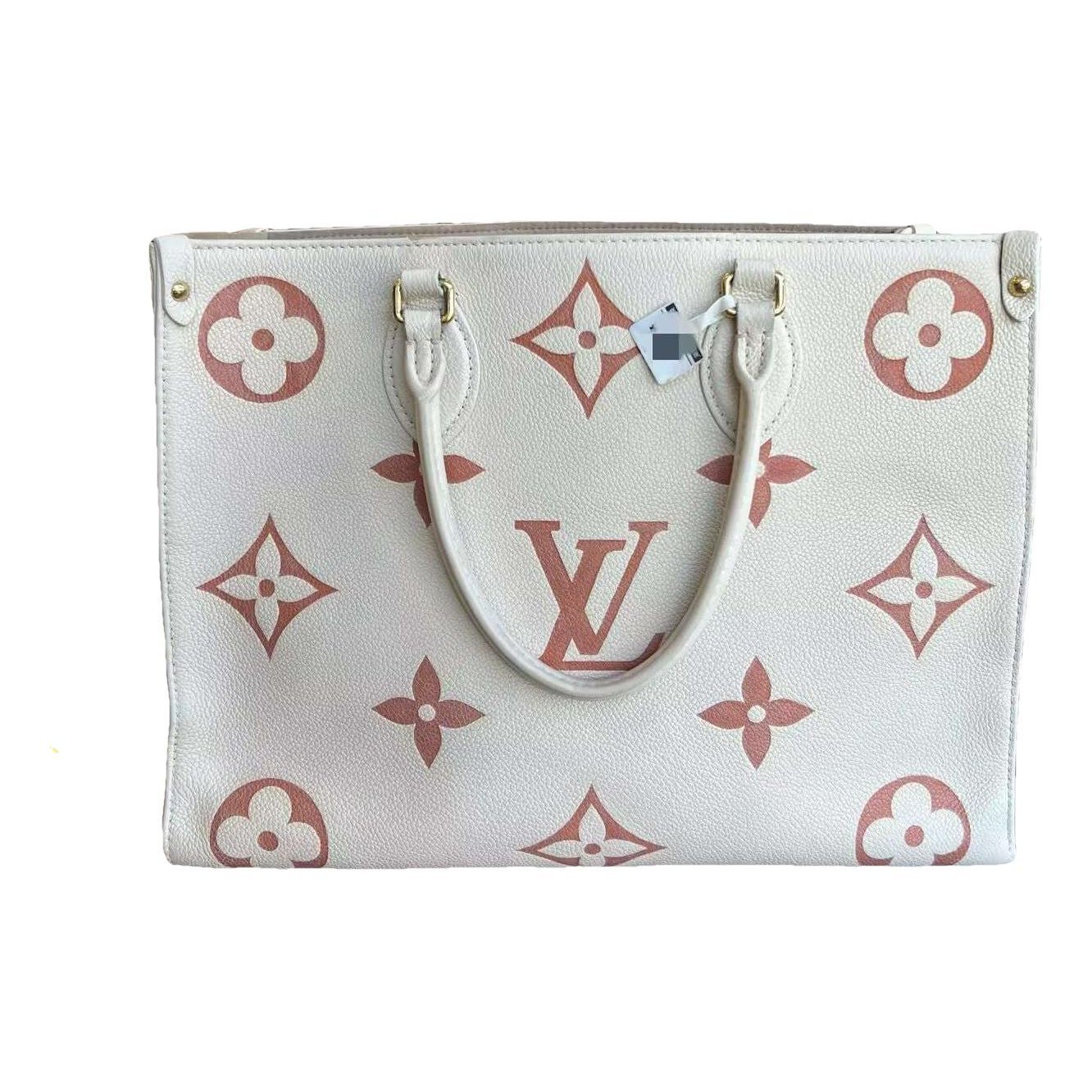 Onthego leather handbag