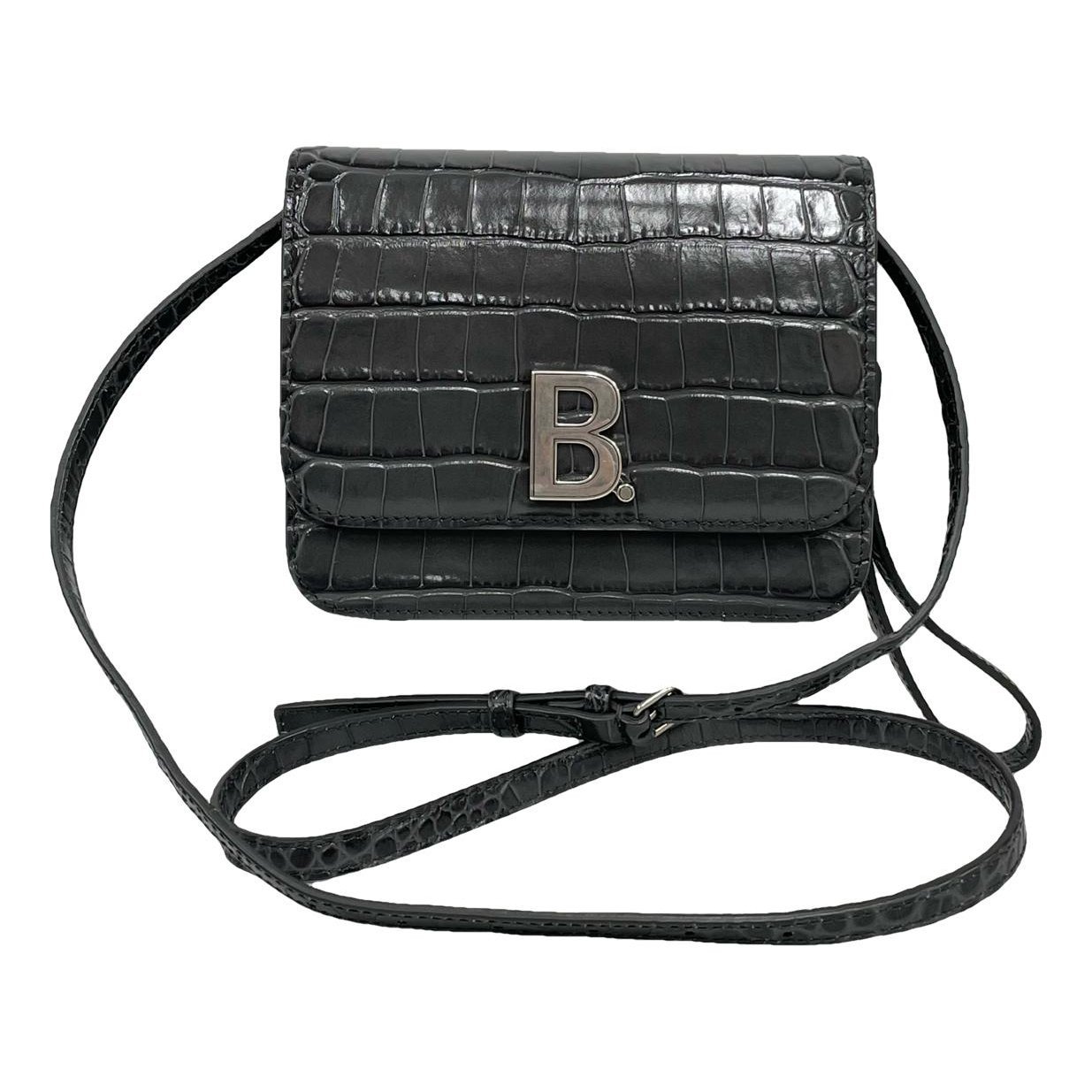 B leather handbag