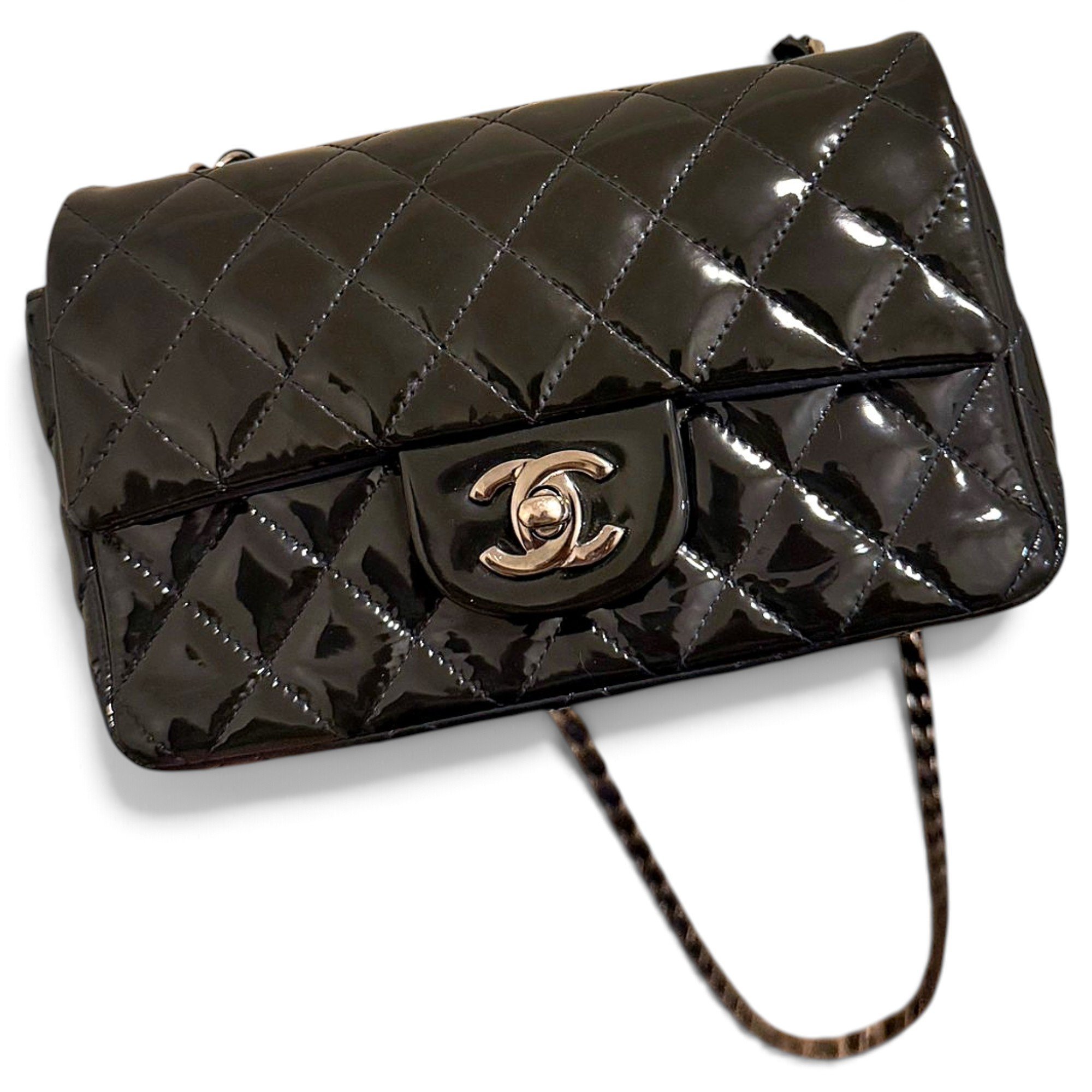 Timeless/Classique patent leather crossbody bag