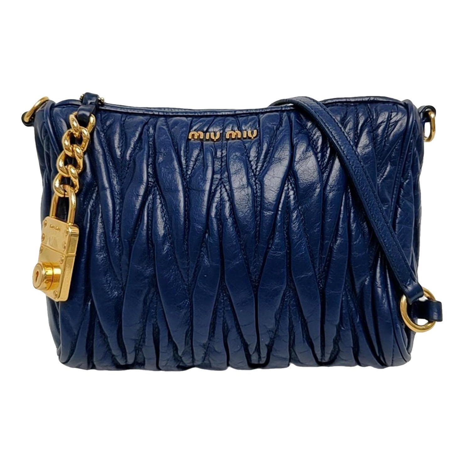 Matelassé leather crossbody bag
