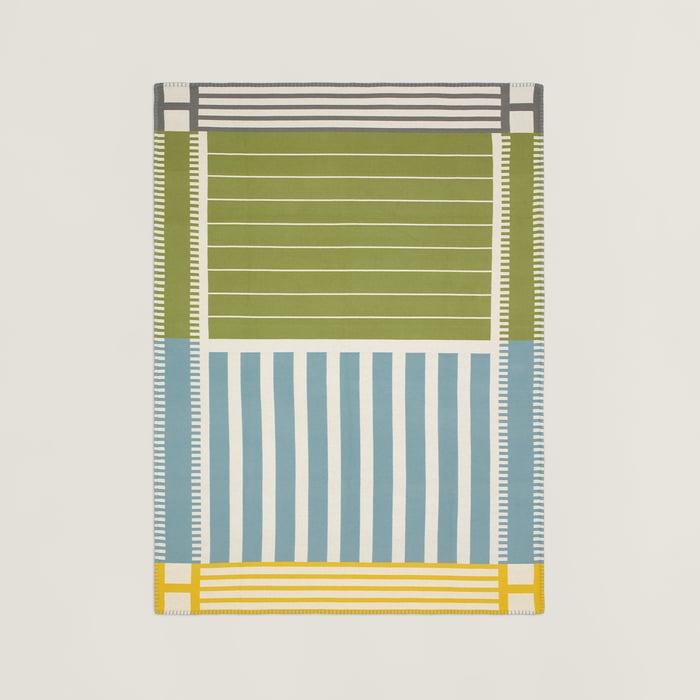 Avalon H Serif Blanket