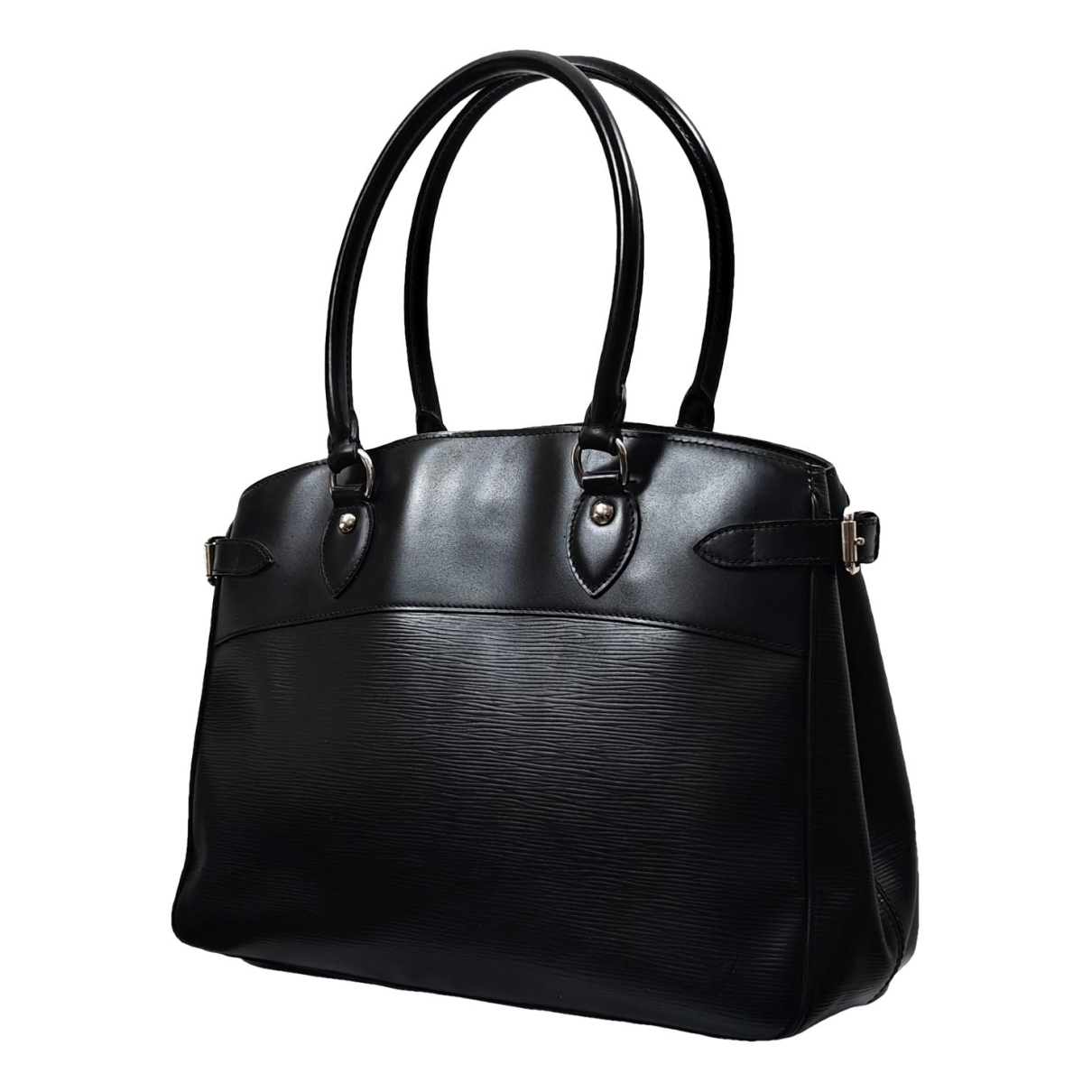 Passy leather handbag