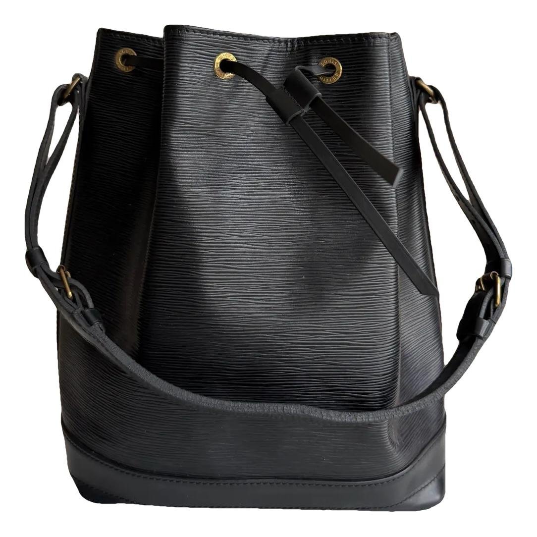 Noé leather handbag