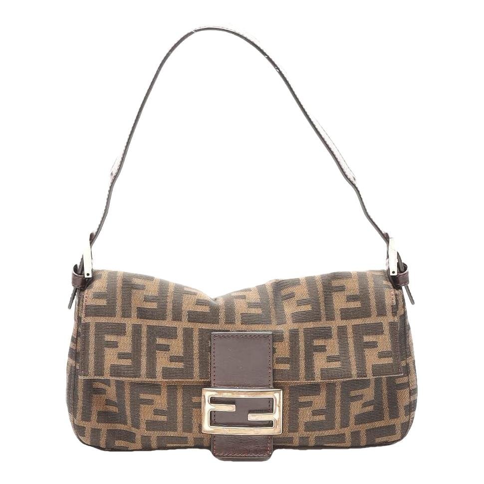 Baguette leather handbag