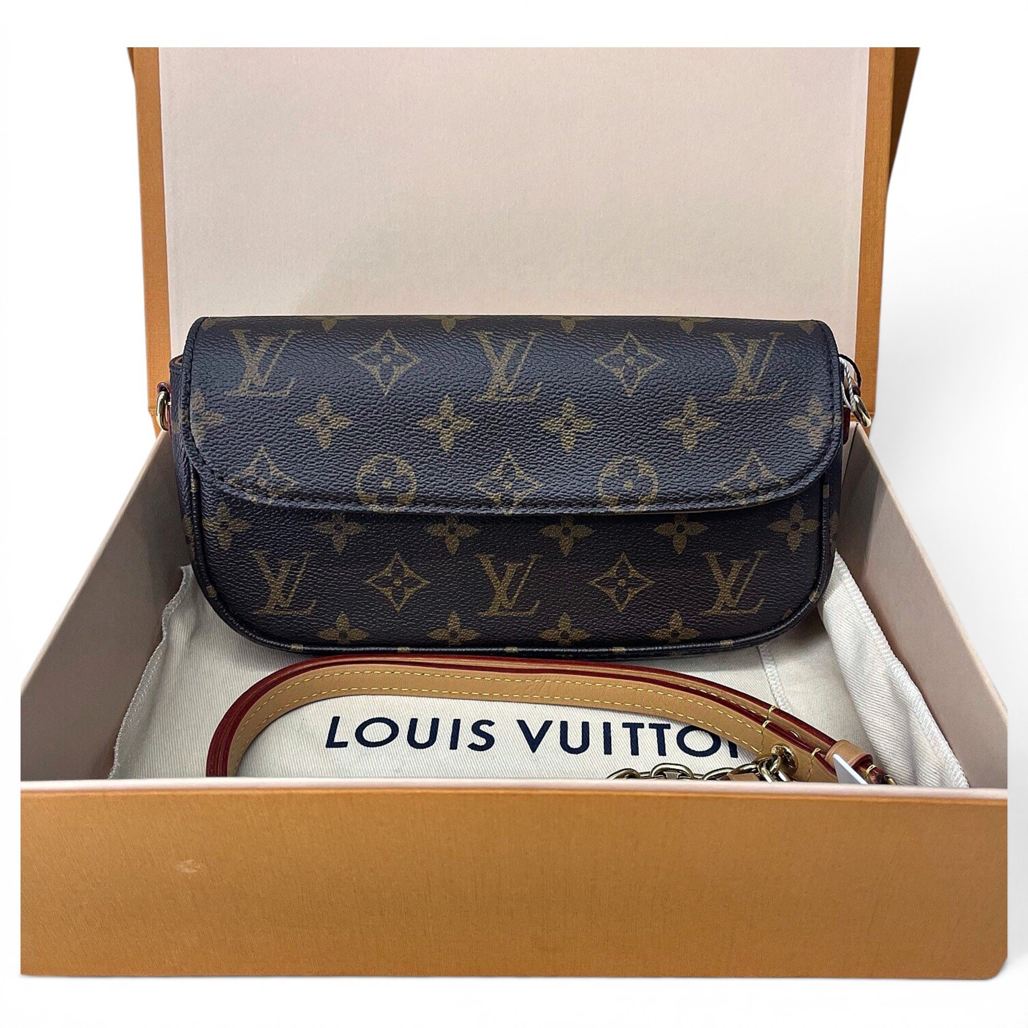 Ivy leather handbag