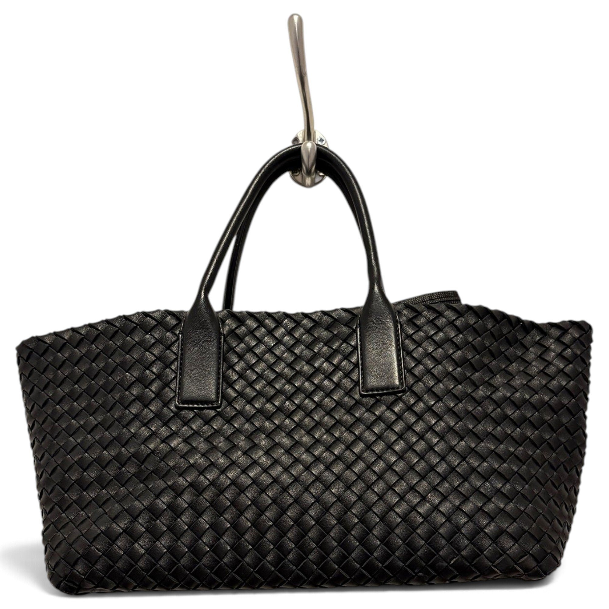 Cabat leather tote