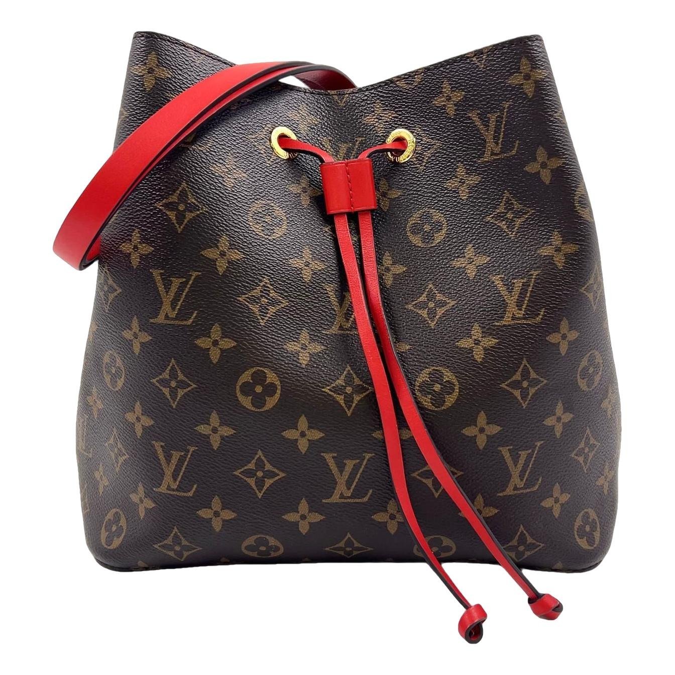 Noé leather bag