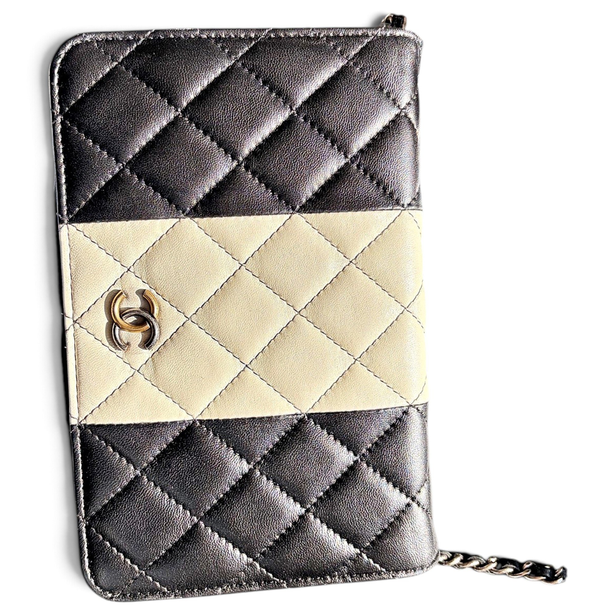 Timeless/Classique leather crossbody bag