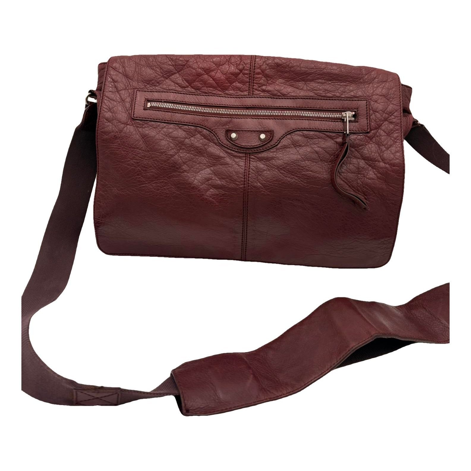 City leather crossbody bag