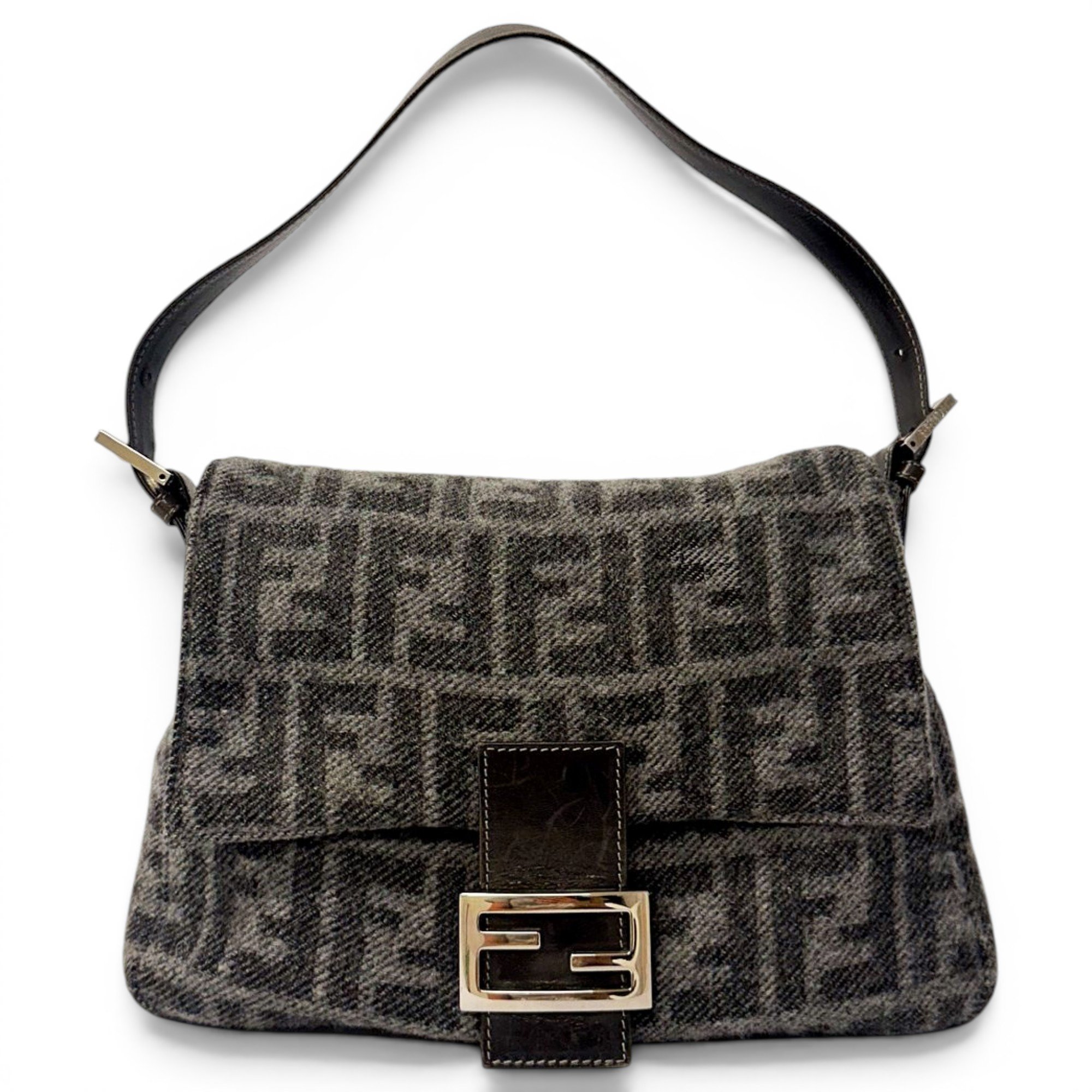 Baguette cashmere handbag