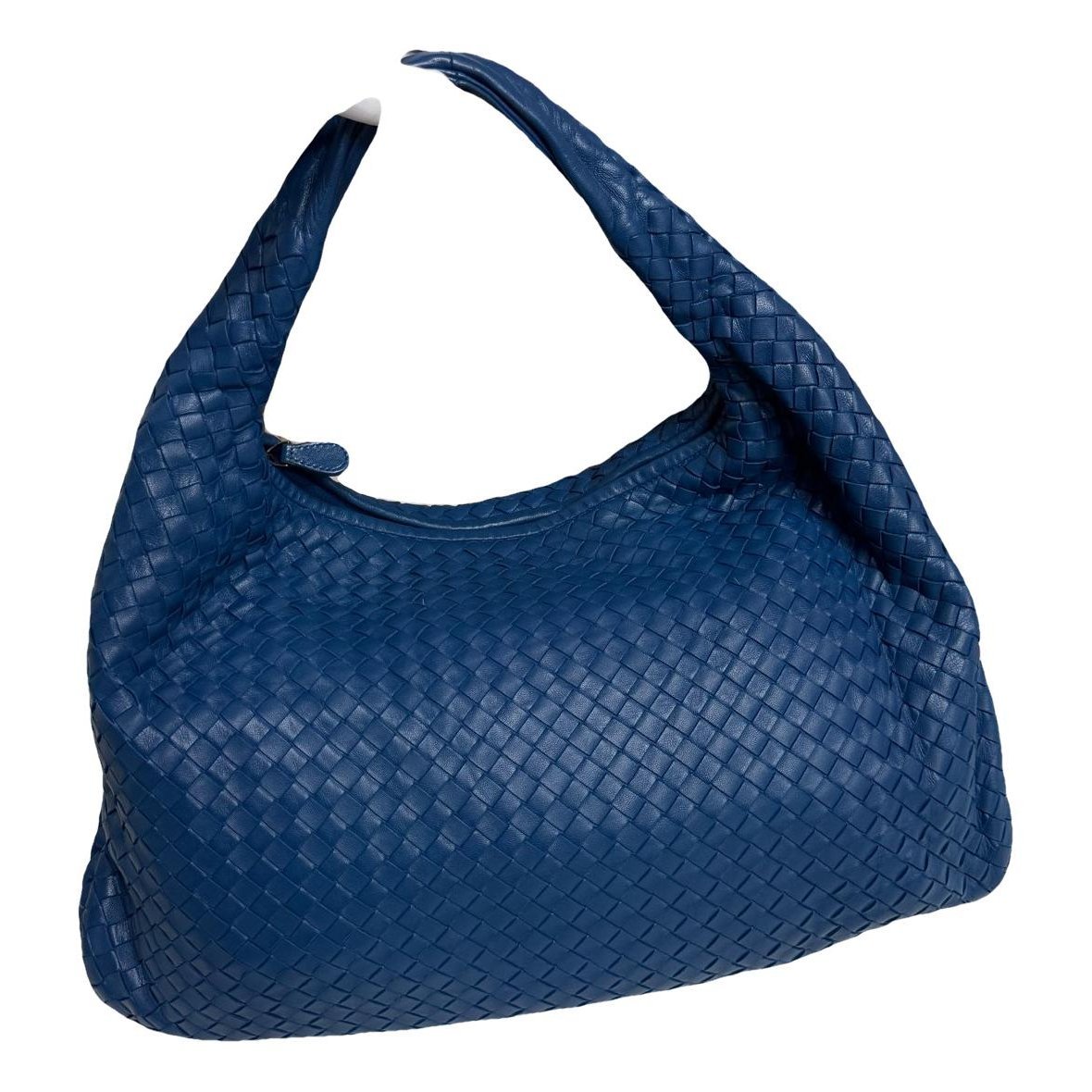 Veneta leather handbag