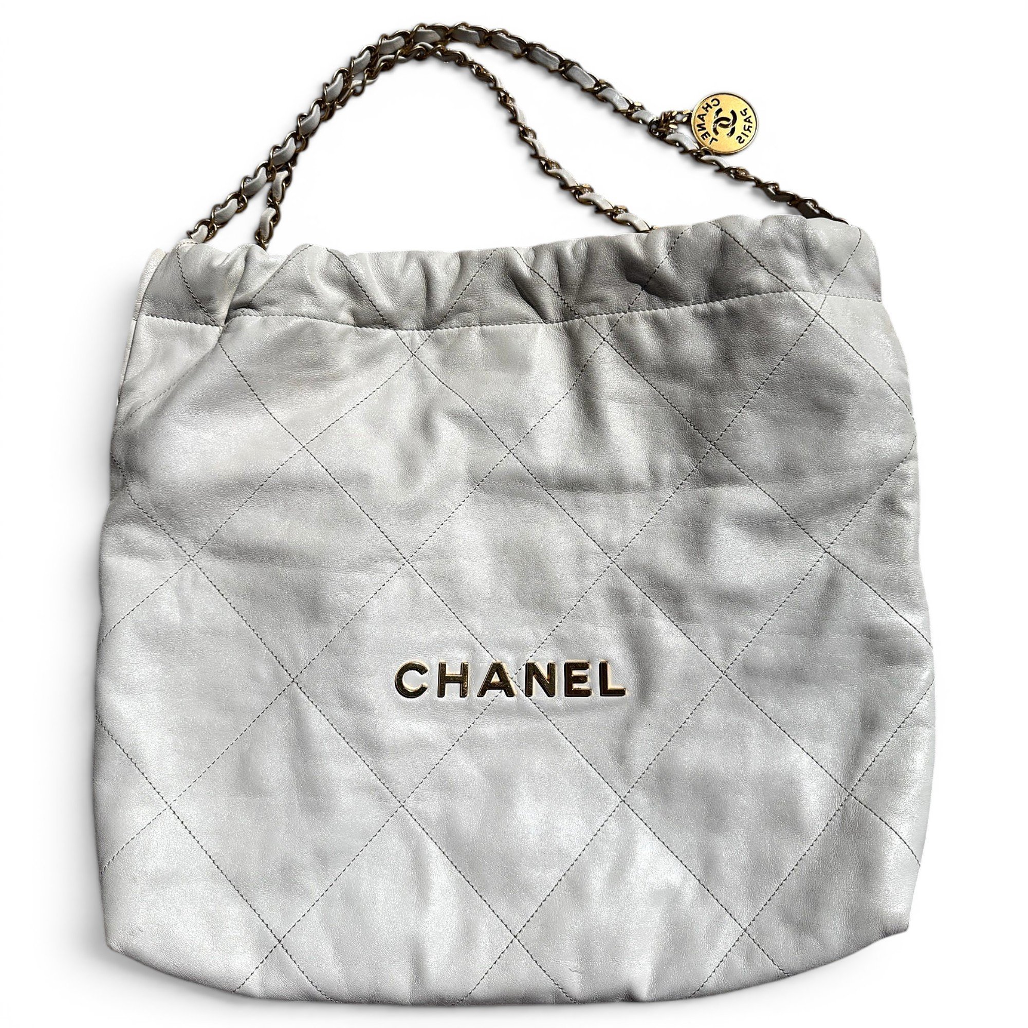 Chanel Chanel 22 leather tote