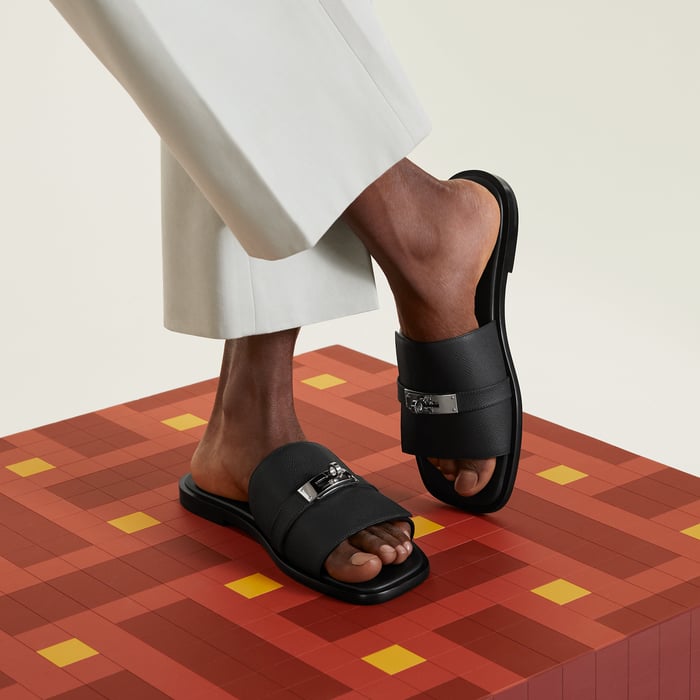 Noir Gabriel Sandal