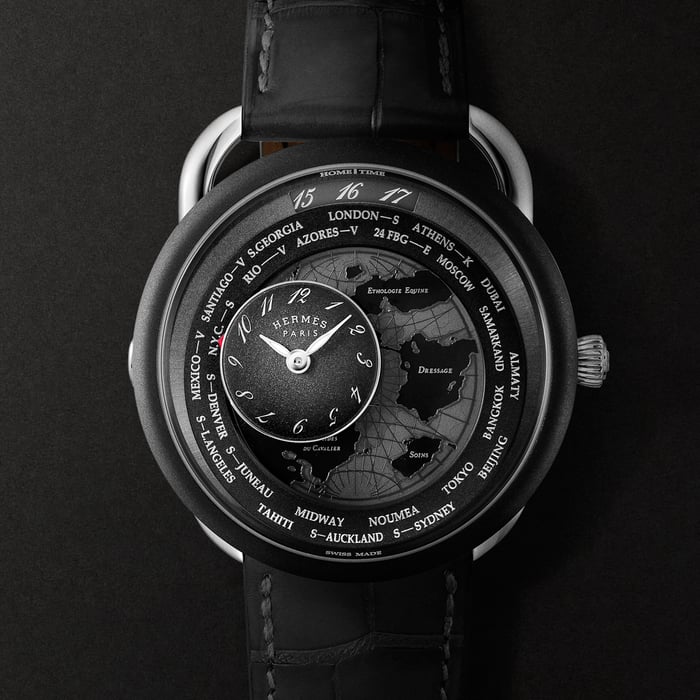 ノーカラー 腕時計 《アルソー ル タン ヴォヤジャー》 41 MM
