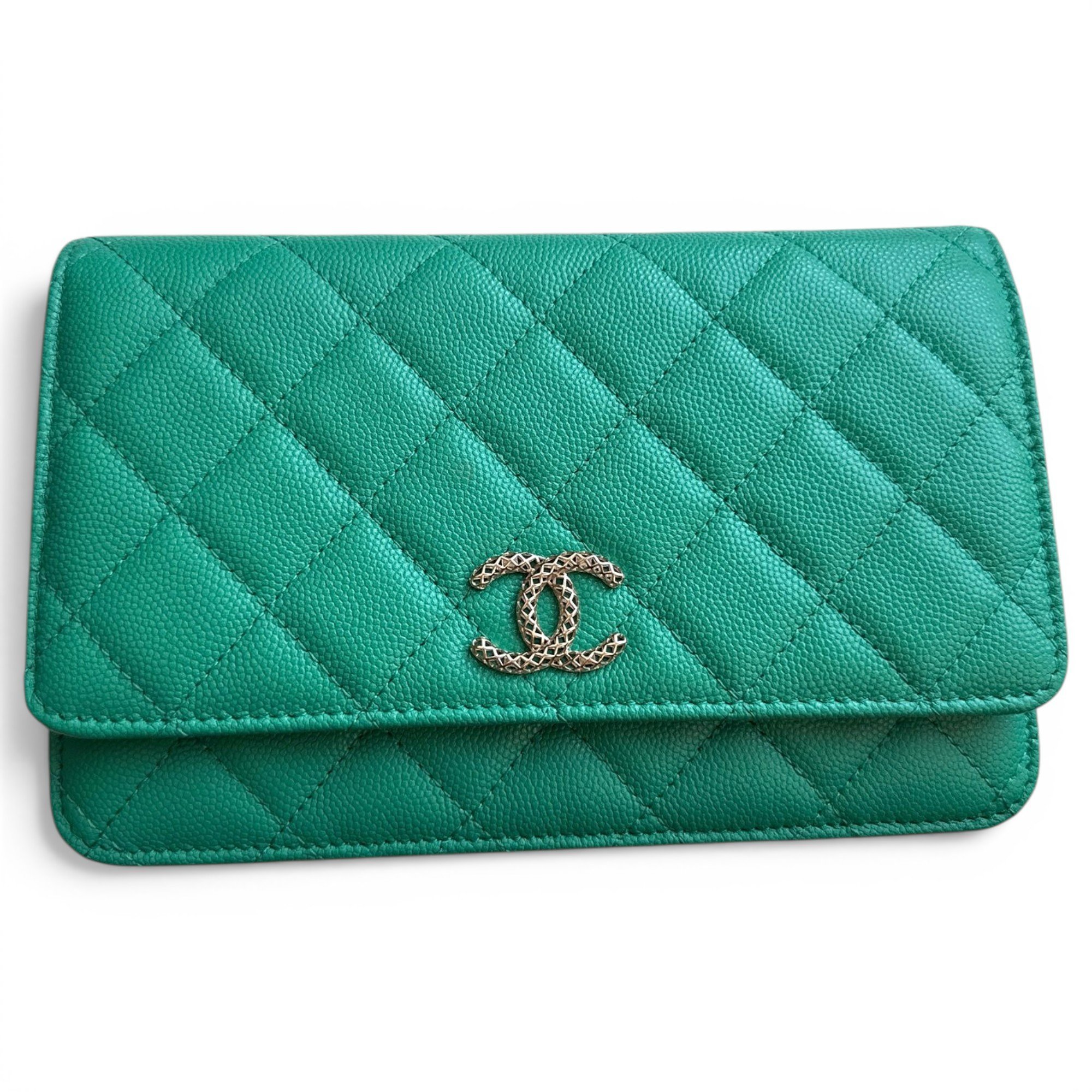 Wallet On Chain leather crossbody bag
