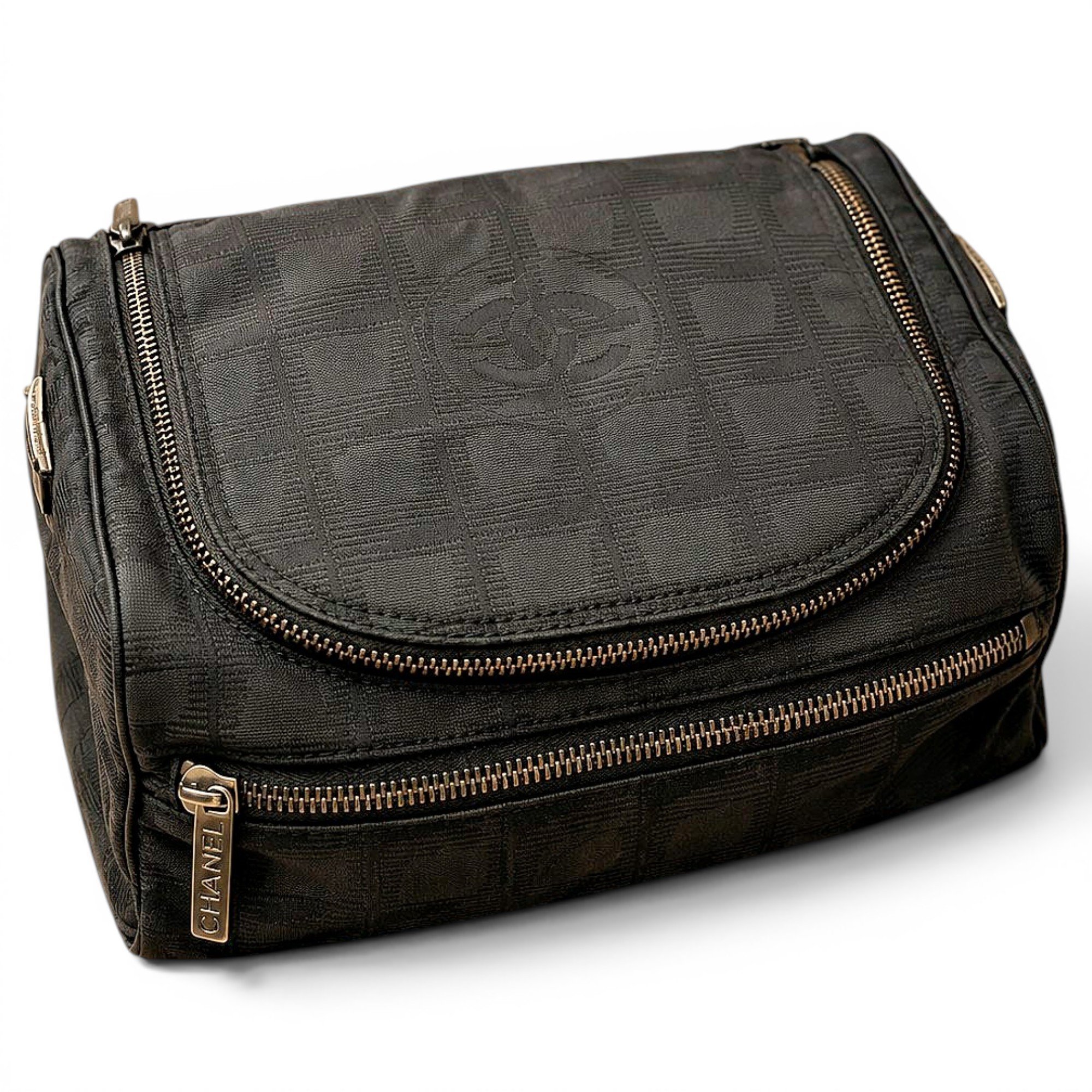 Cloth vanity case
