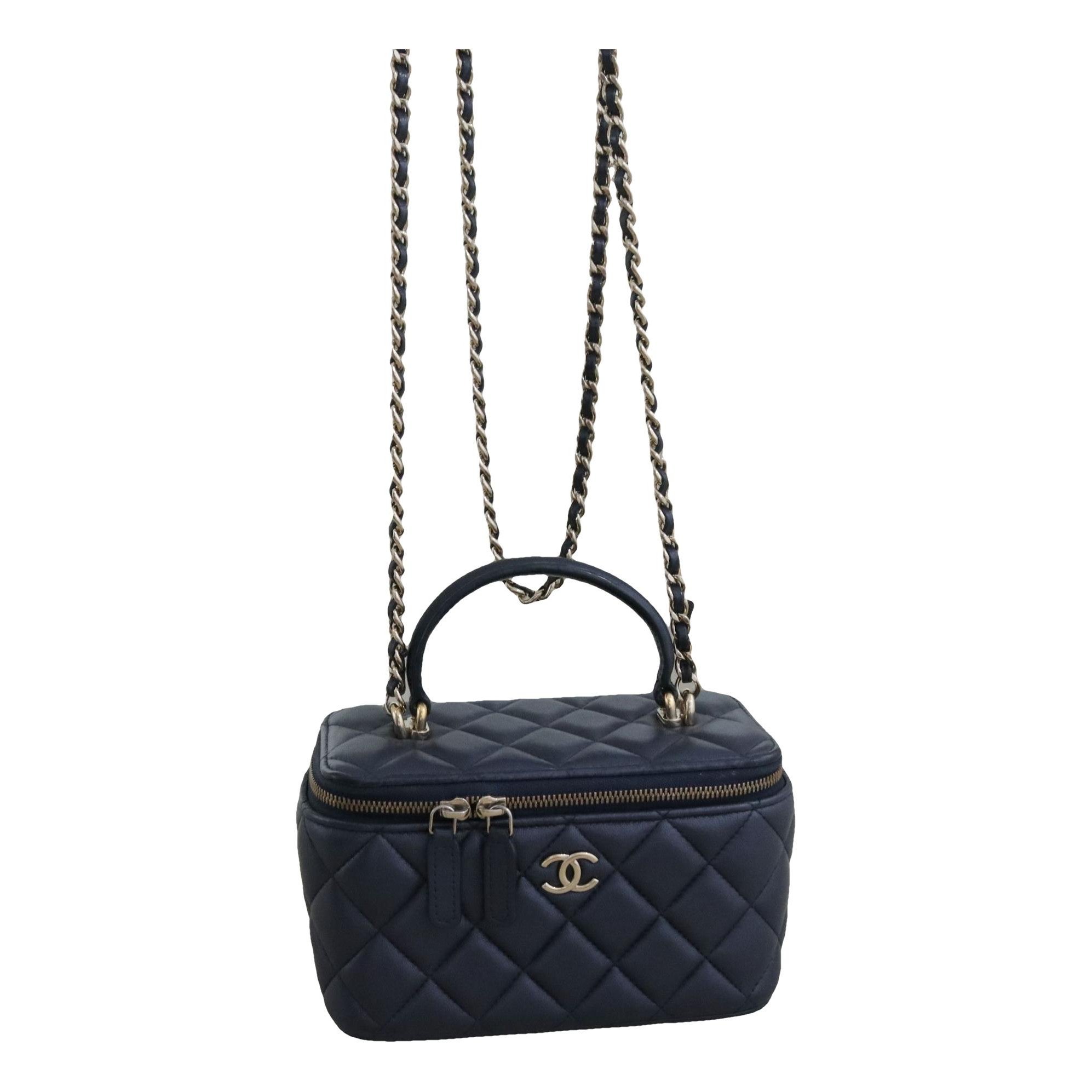 Trendy CC Vanity leather handbag