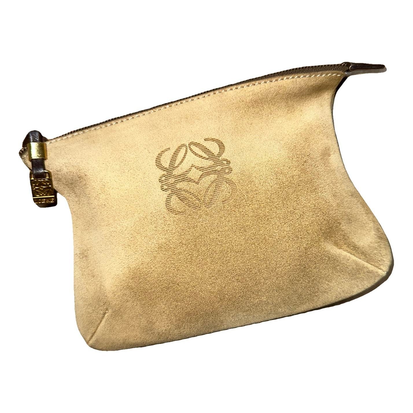 T Pouch clutch bag