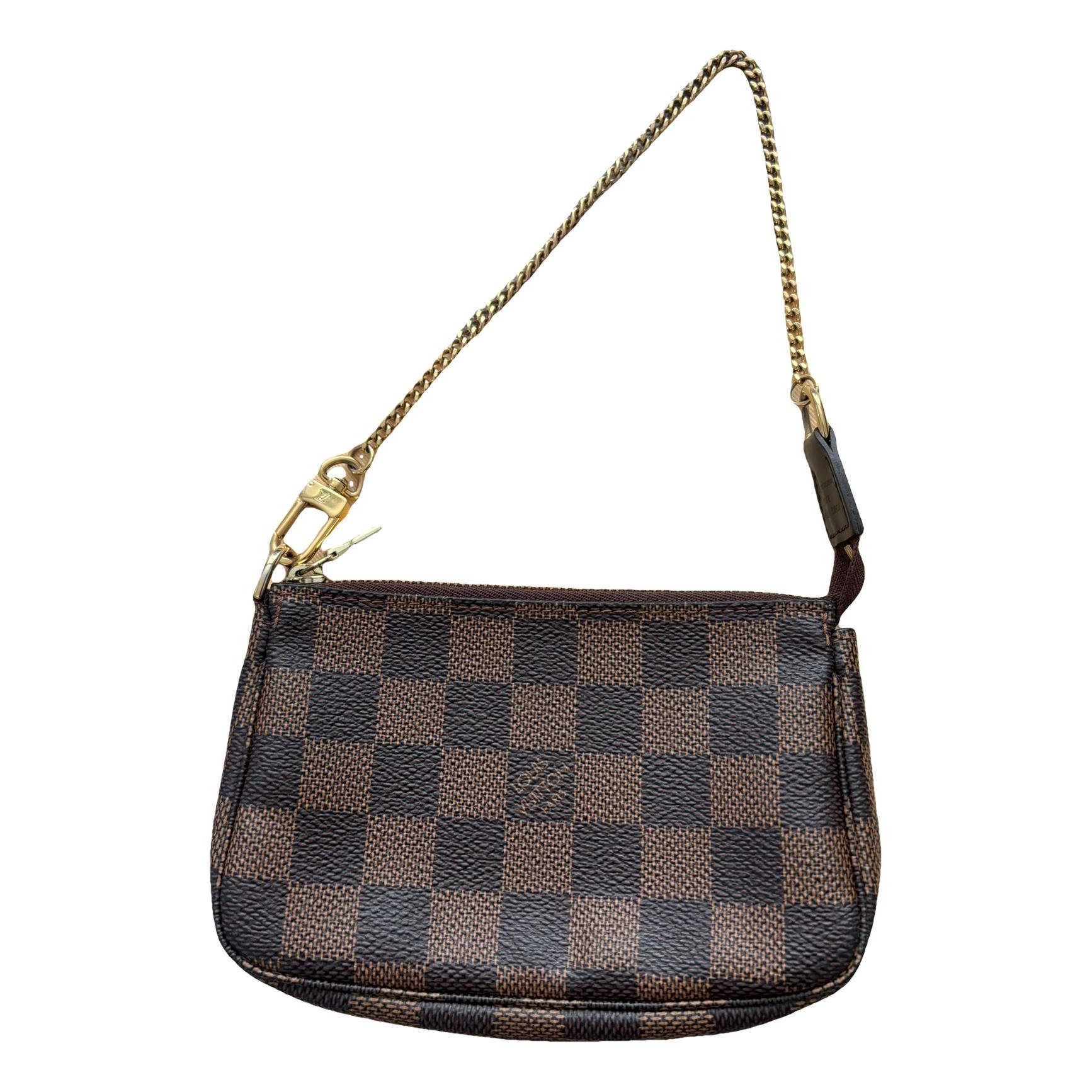Pochette Accessoire leather handbag