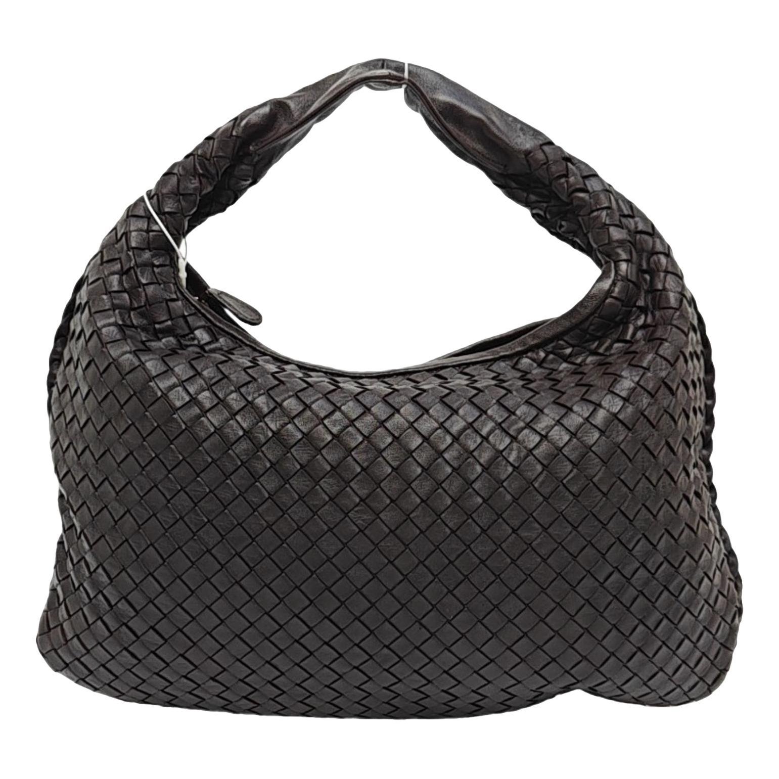 Veneta leather handbag
