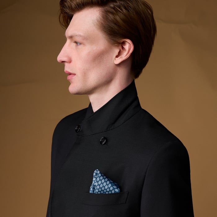 Trois Petits Maillons Pocket Square 45
