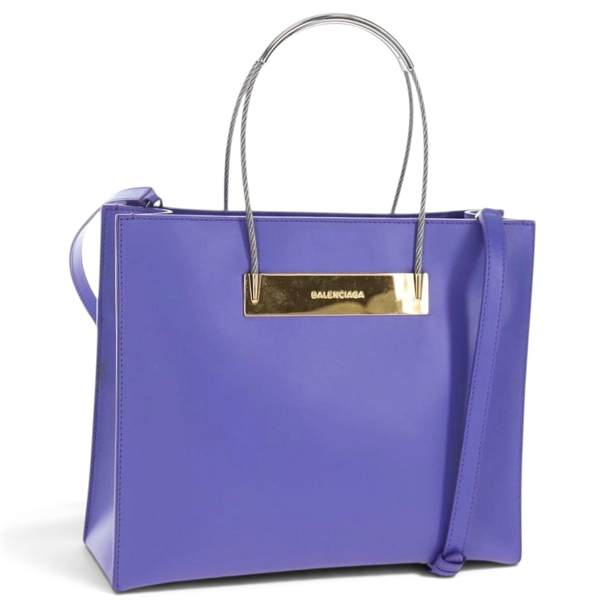 B leather handbag