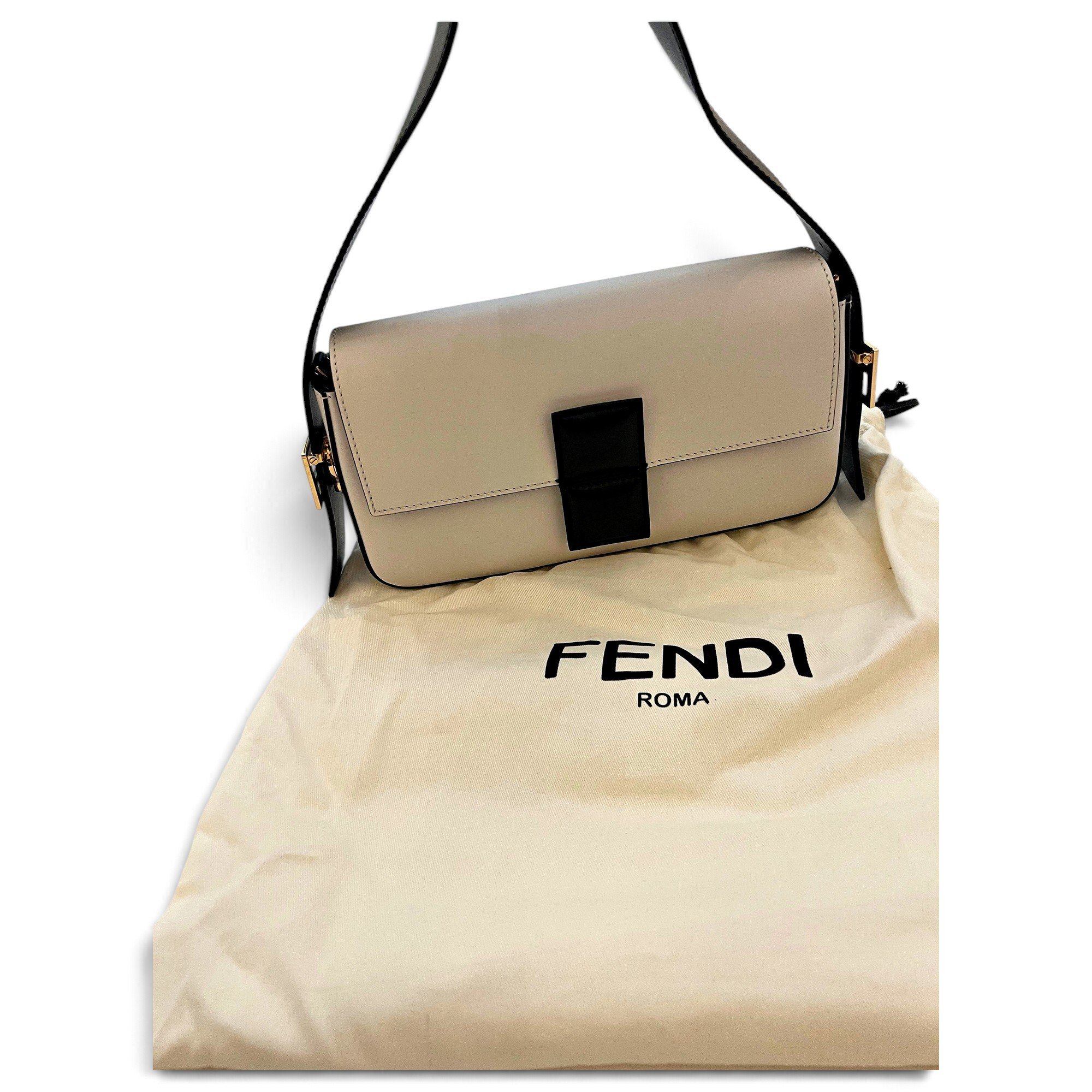 Baguette leather handbag