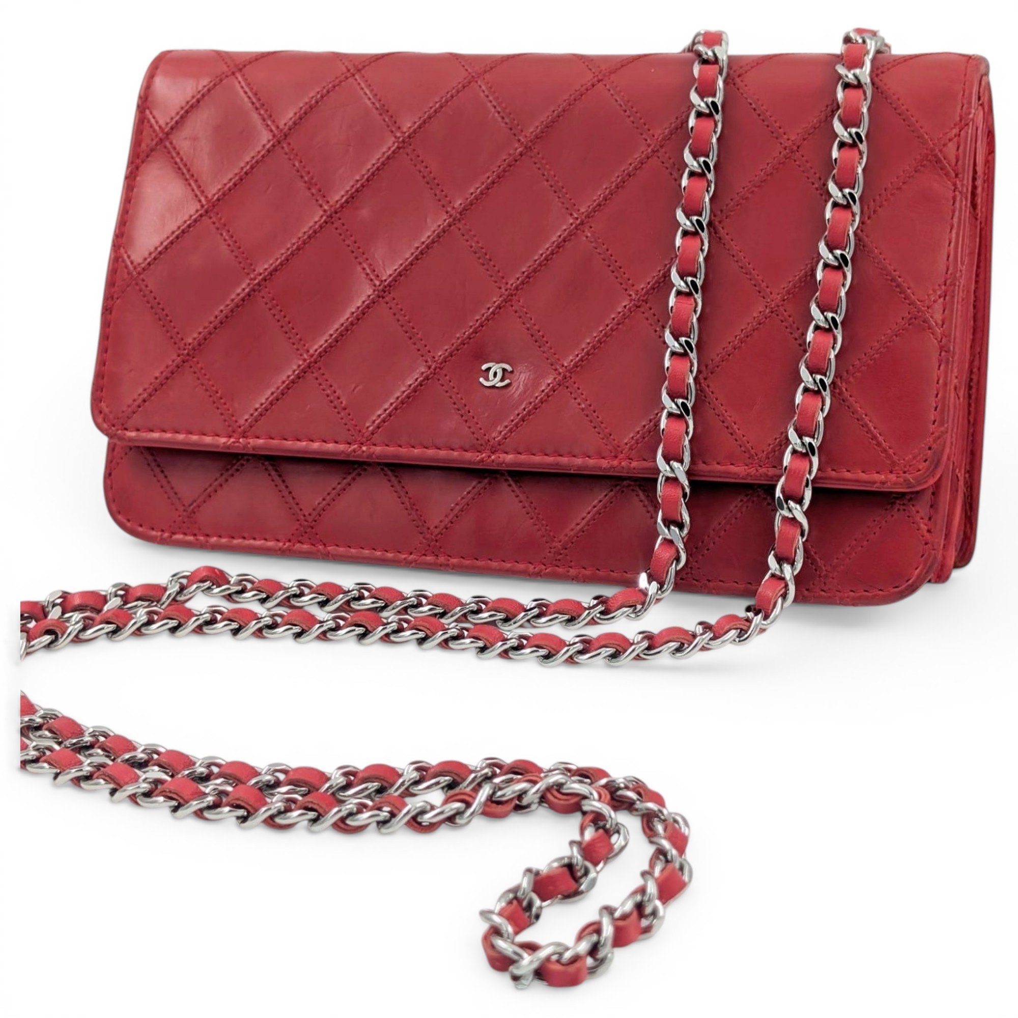 Wallet On Chain leather crossbody bag