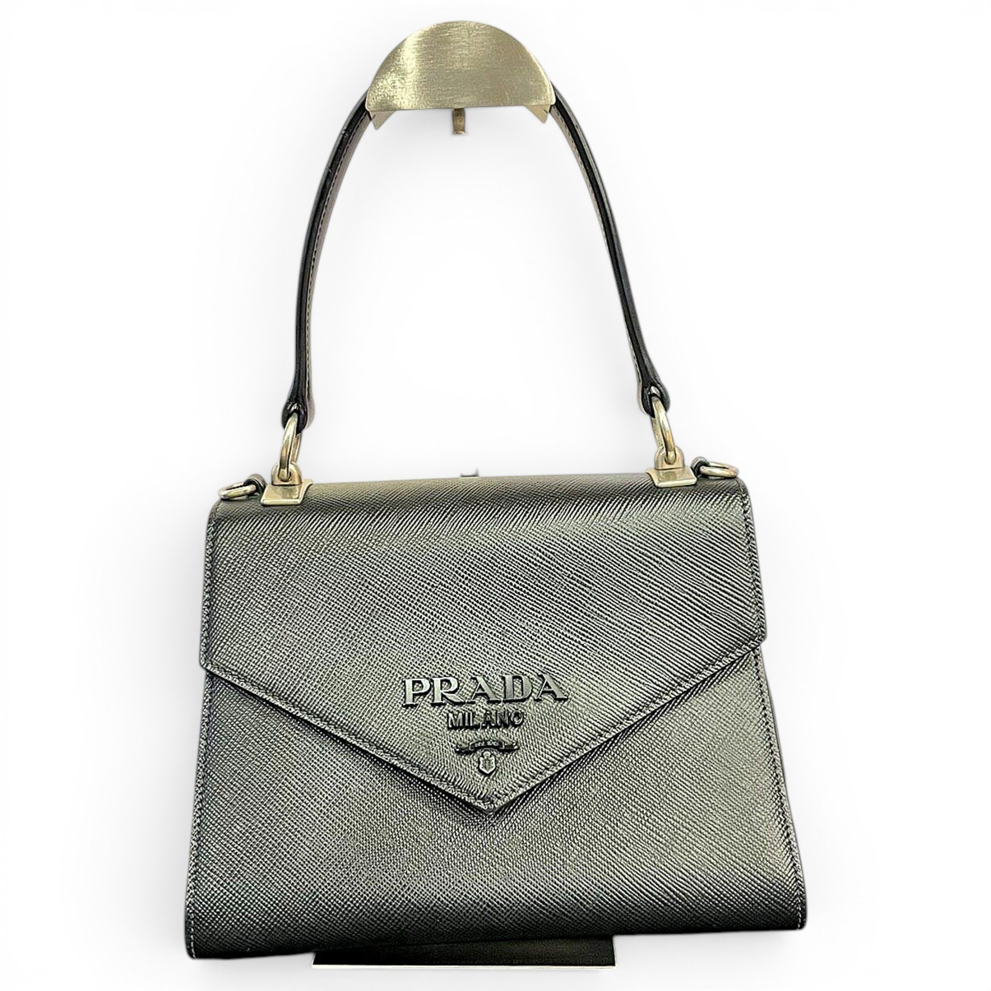 Monochrome leather handbag