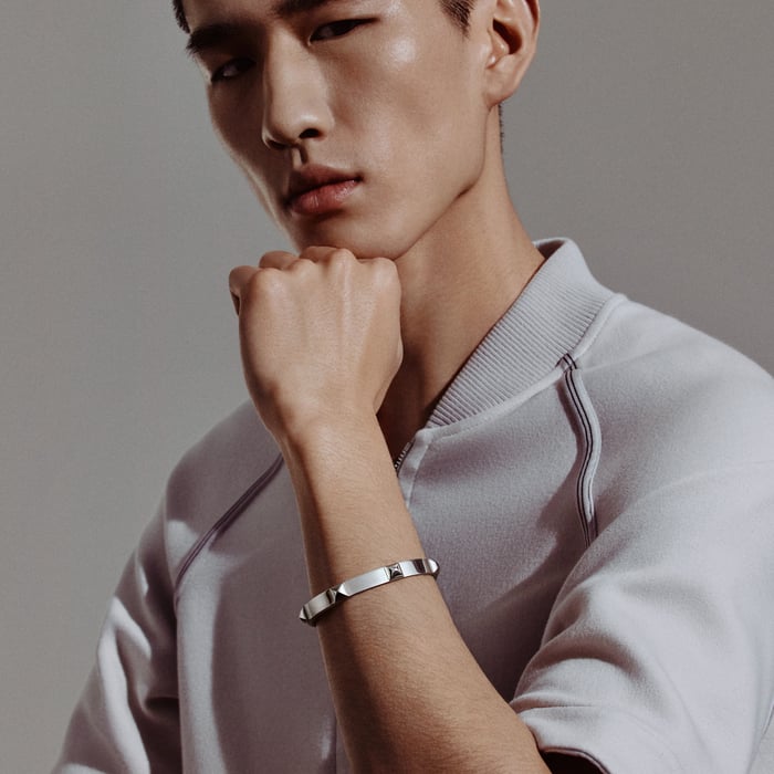 Hermès ブレスレット 《エルメス・クルー・ドゥ・H》 MM ノーカラー