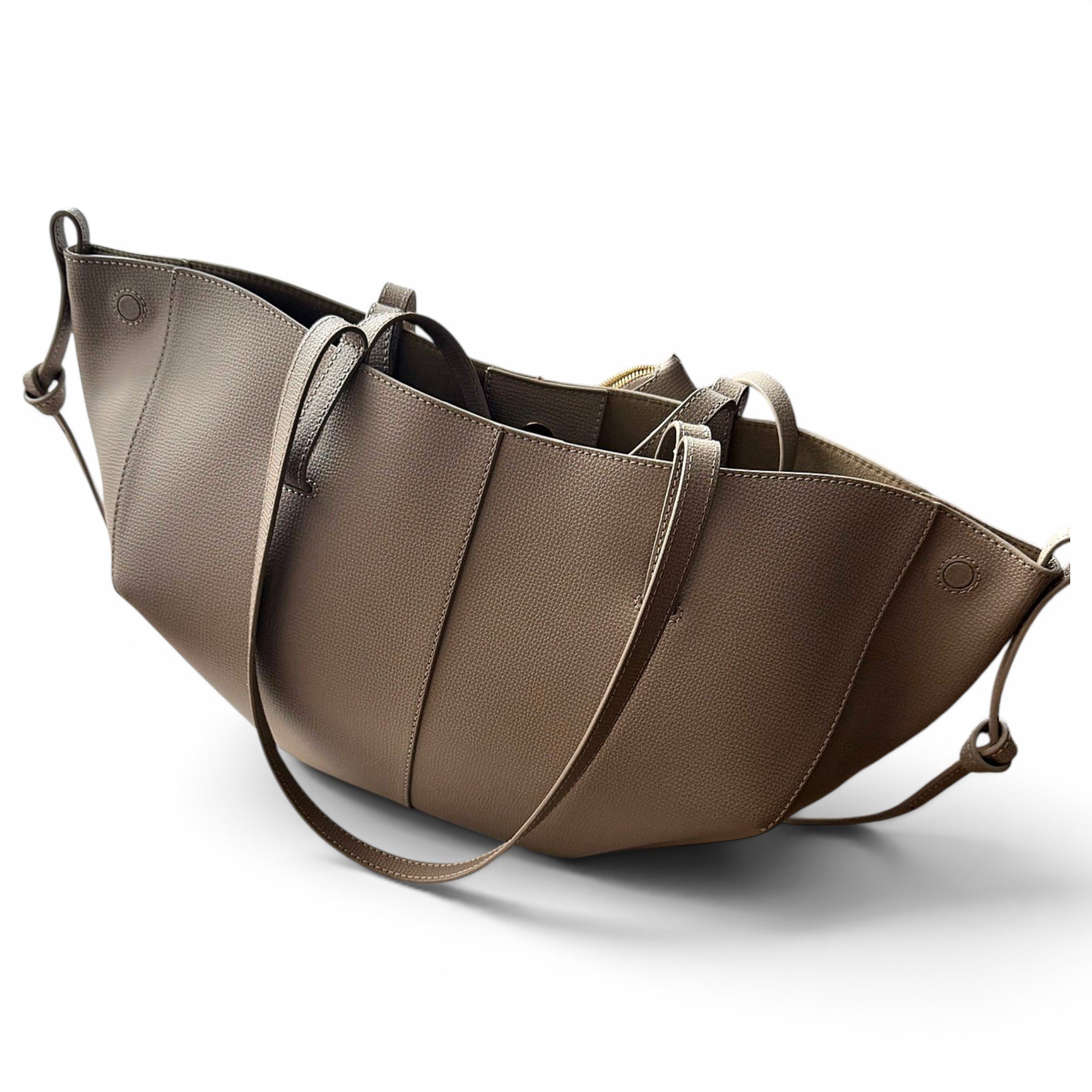 Leather bag