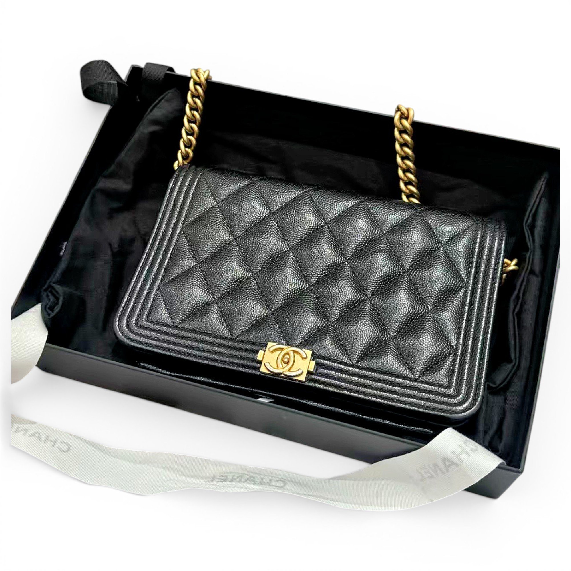 Wallet On Chain Boy leather crossbody bag