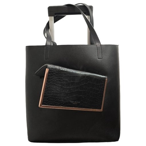 Leather tote