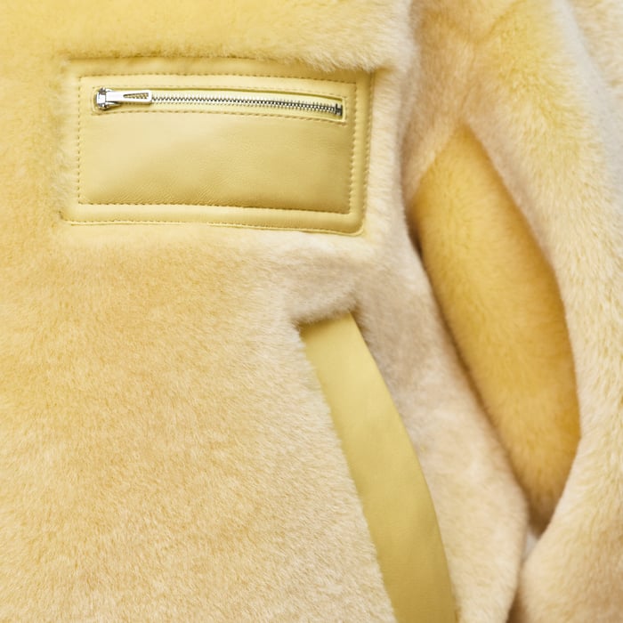 Jaune d'Orge Short Leather Coat