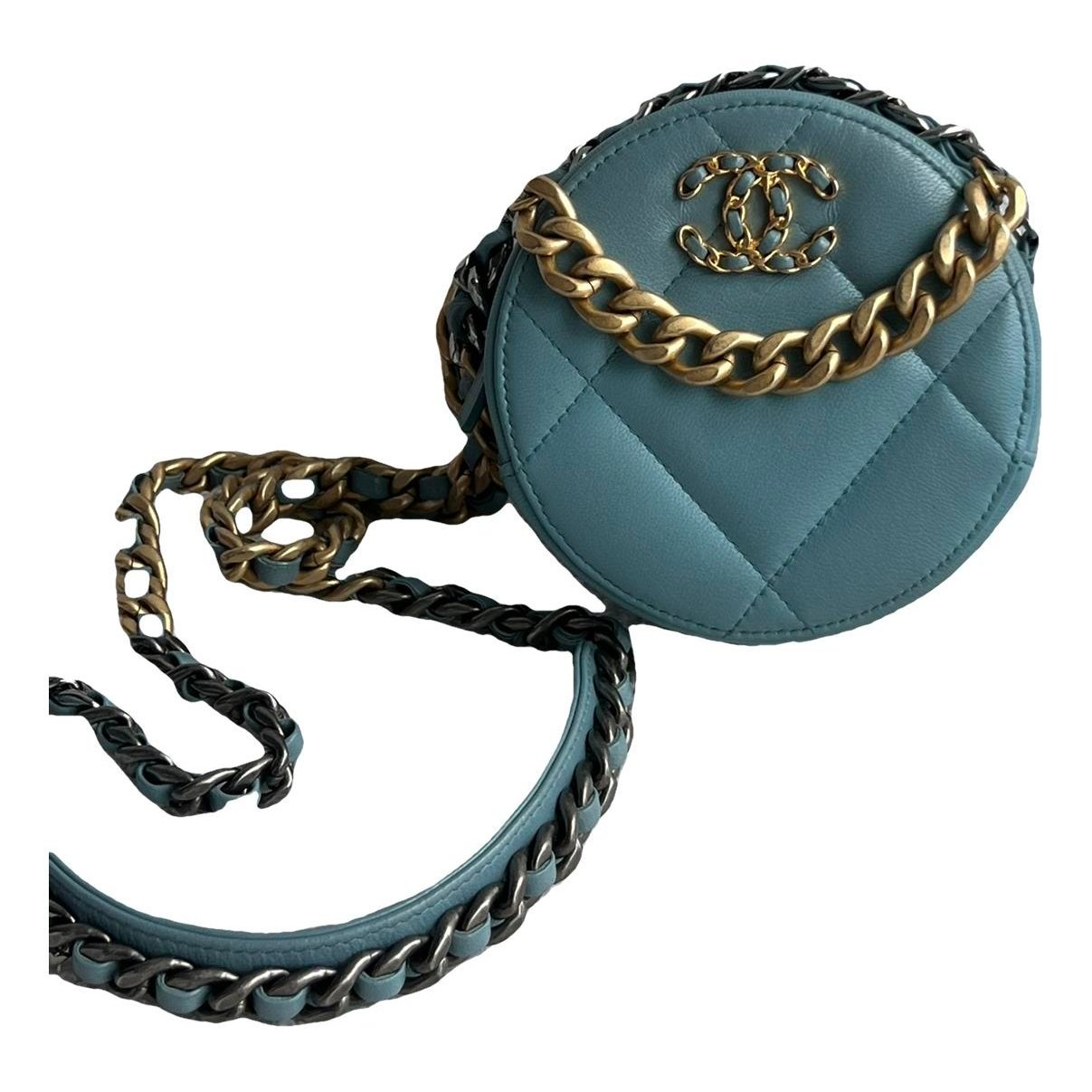 Chanel 19 leather crossbody bag