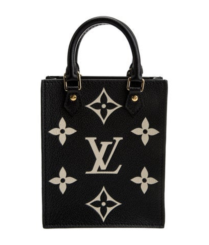 Louis Vuitton Vuitton Monogram Giant Sac Plat Petit