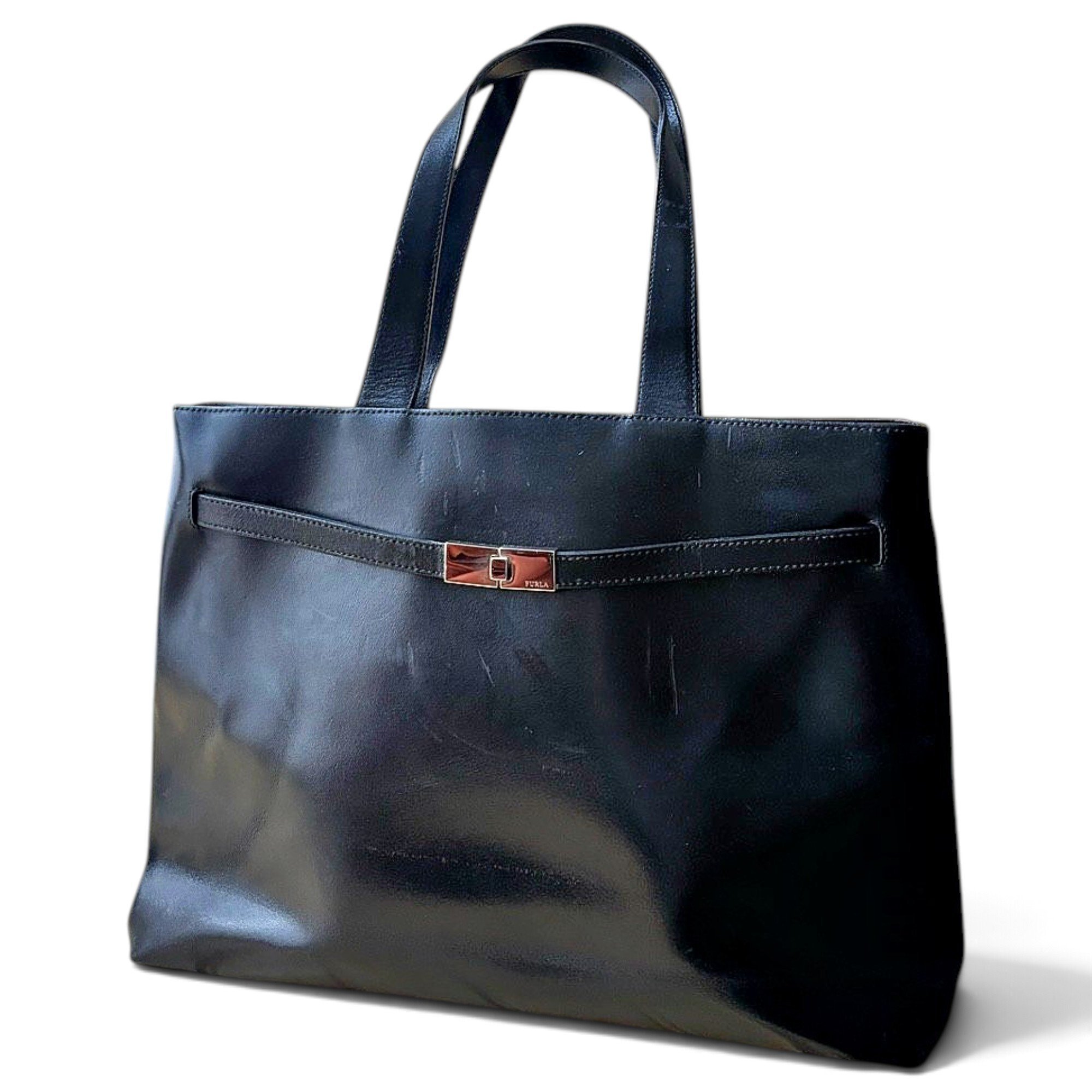 Leather tote