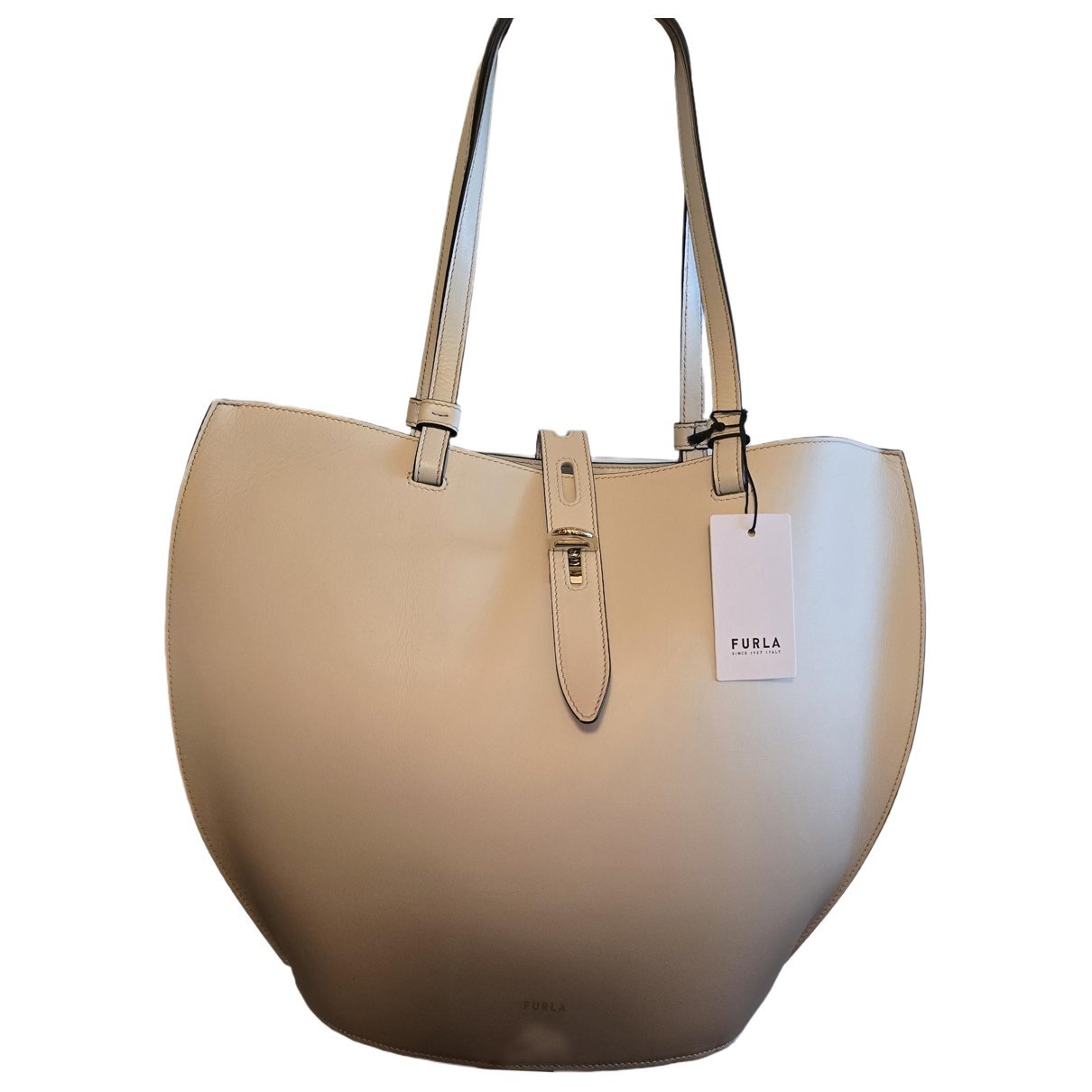 Leather tote