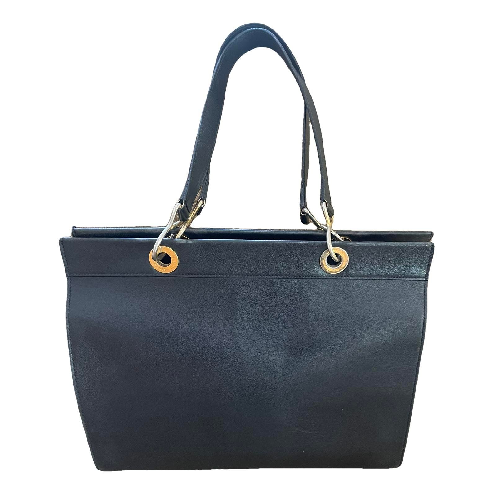 Leather tote