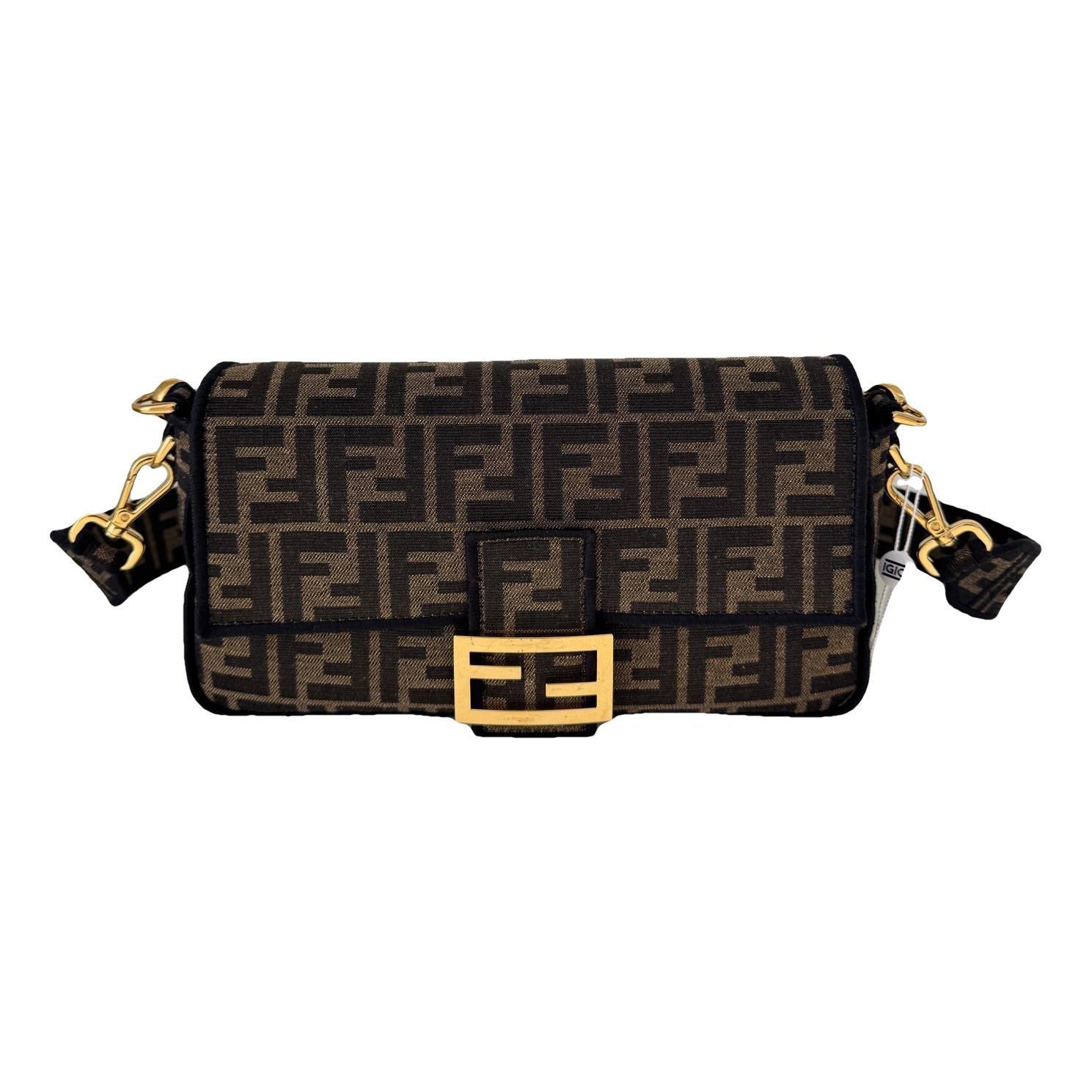 Baguette cloth handbag