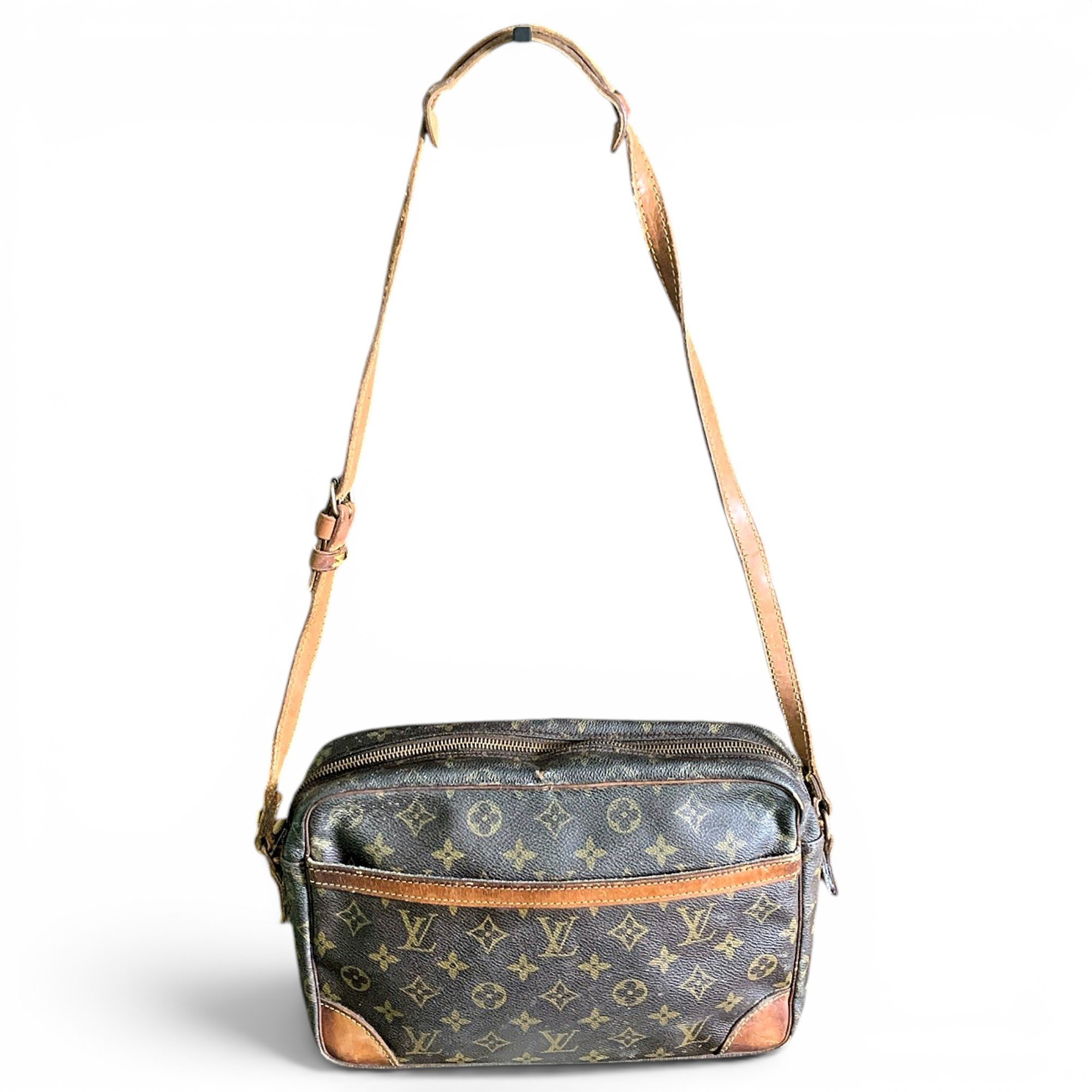 Patent leather handbag