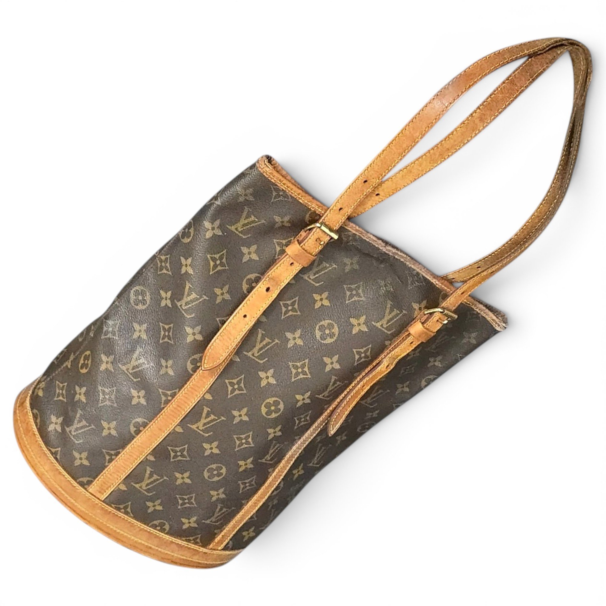 Louis Vuitton Bucket leather handbag