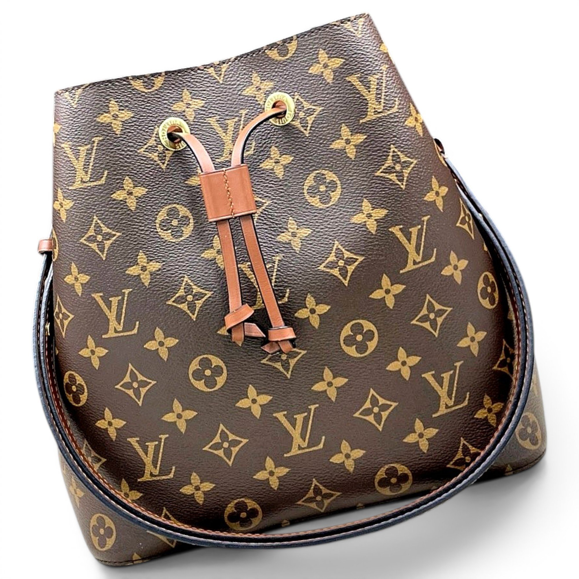 NéoNoé leather handbag