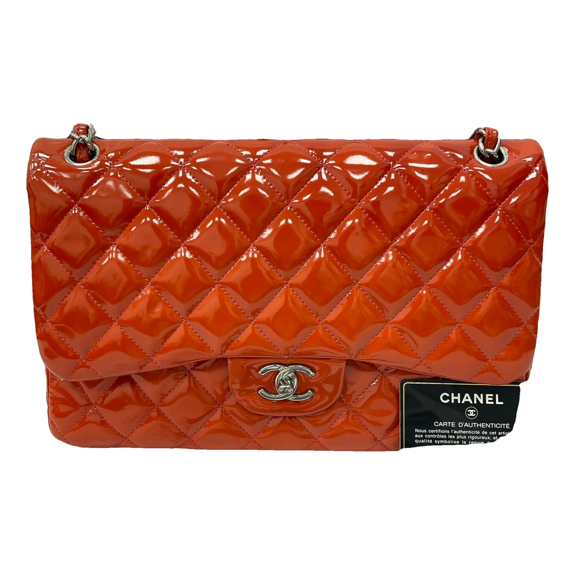 Timeless/Classique patent leather handbag