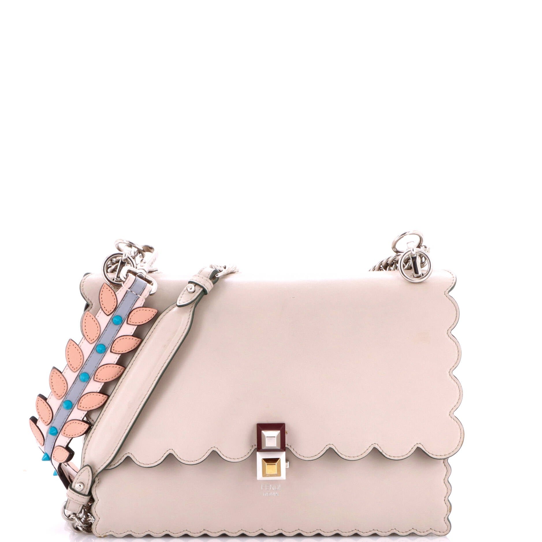 Kan I Bag Leather Medium