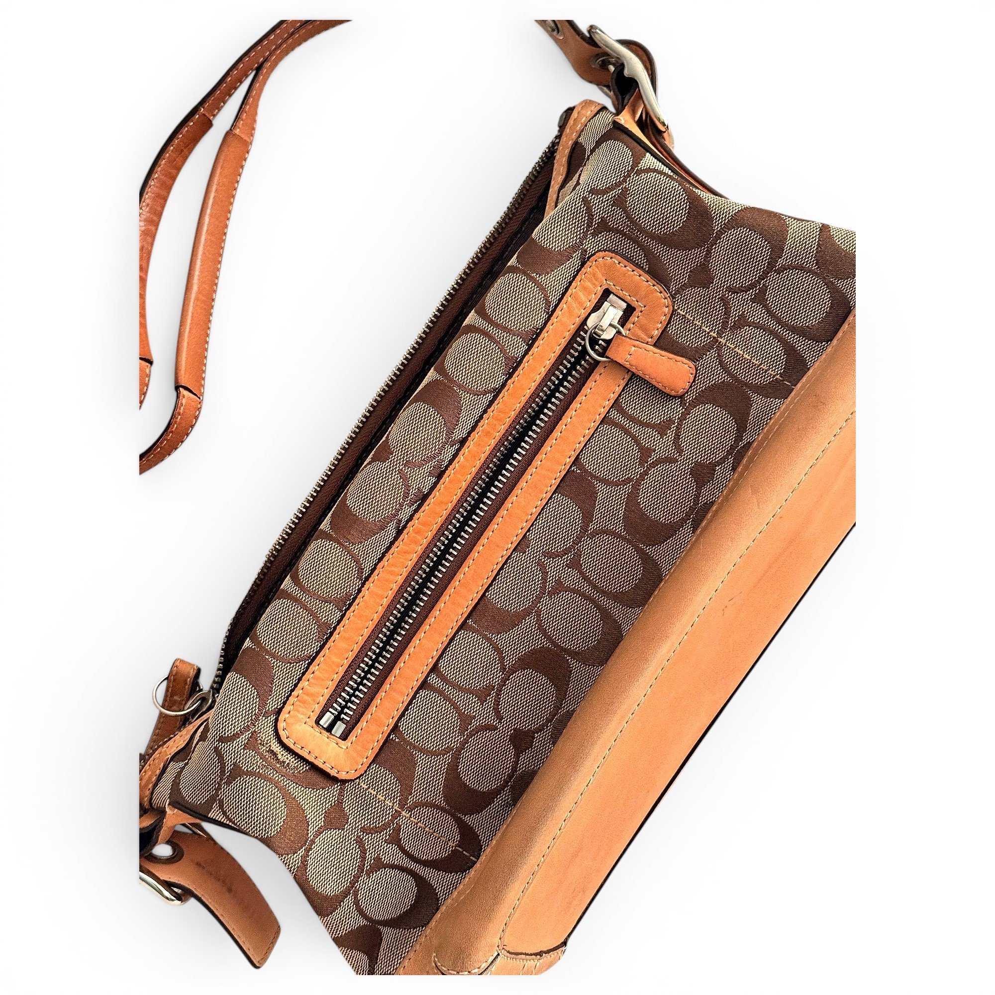 Signature Sufflette leather handbag