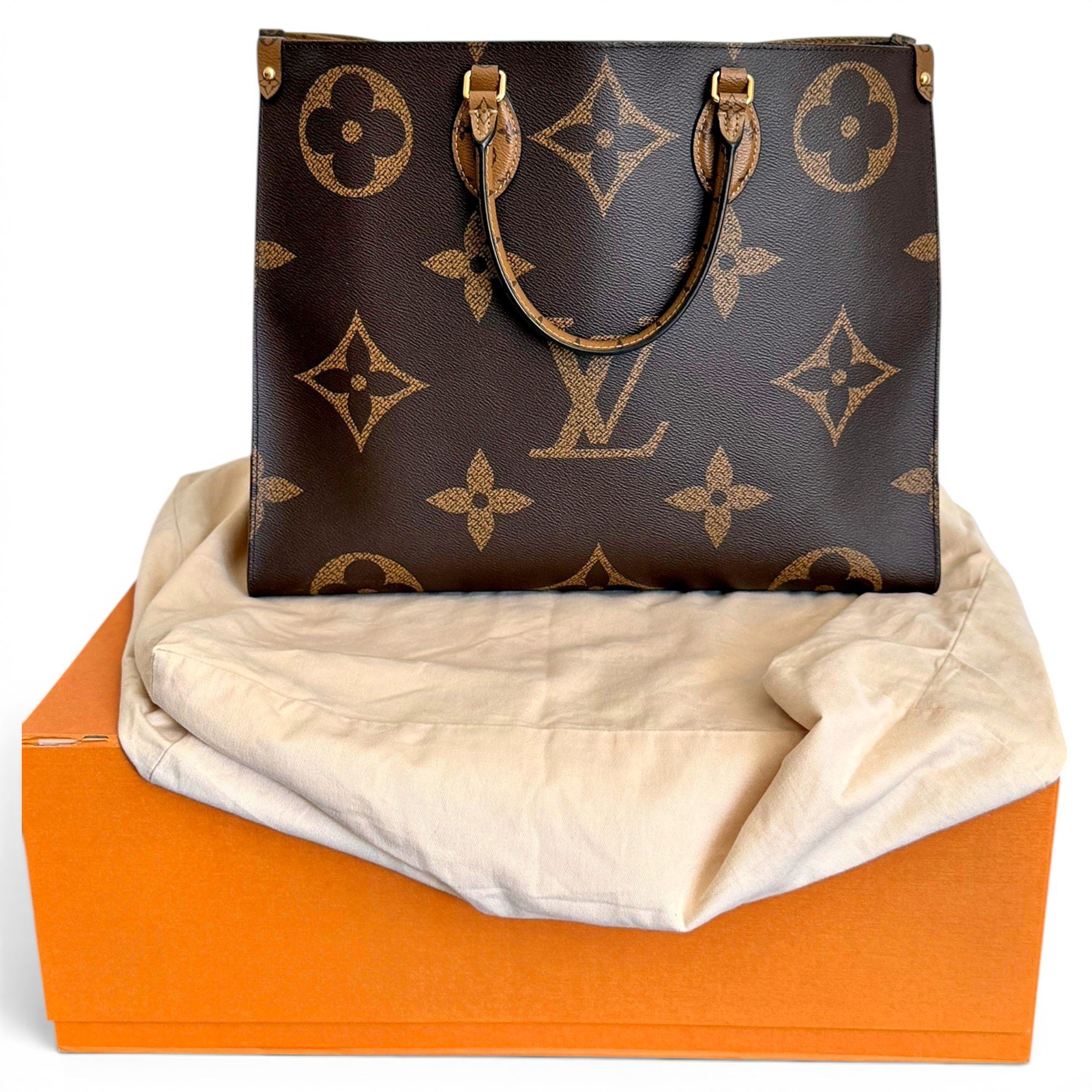 Onthego leather tote