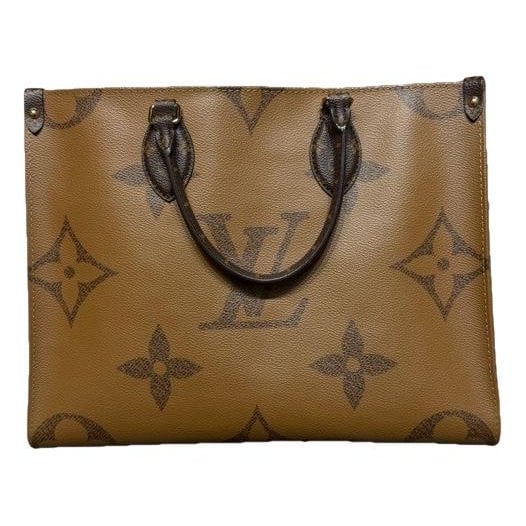 Onthego leather handbag