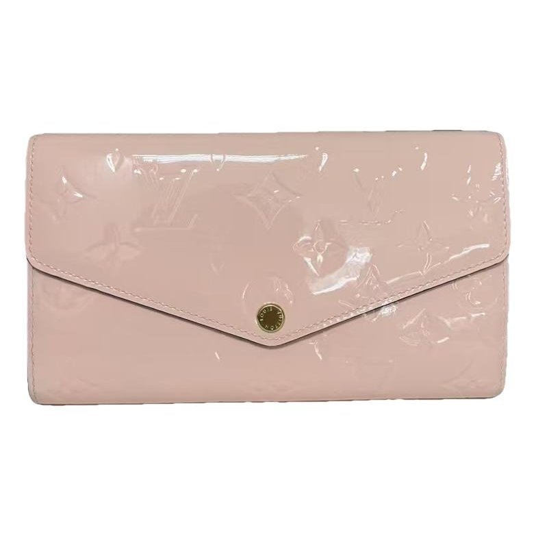 Patent leather clutch bag