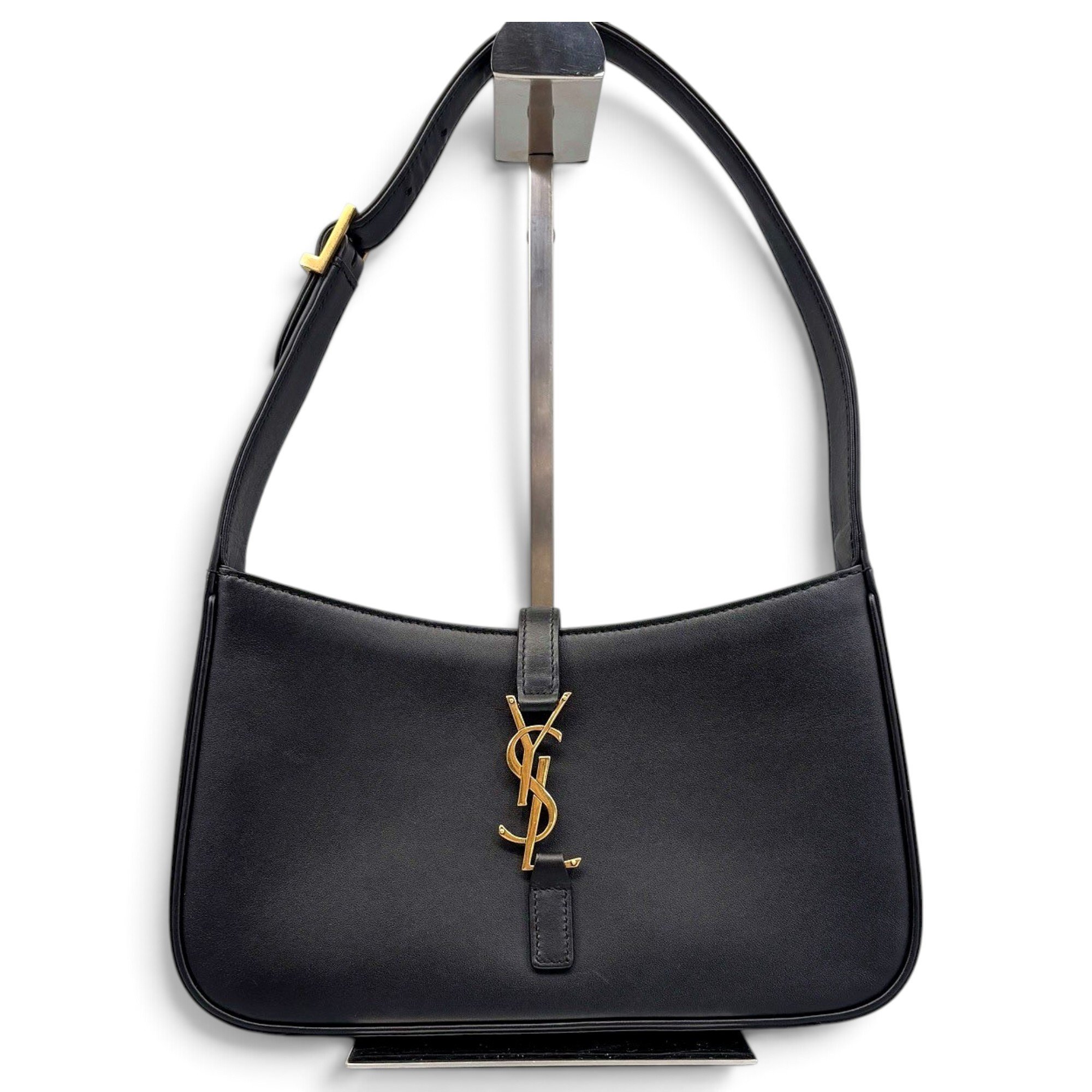 Le 5 à 7 leather handbag